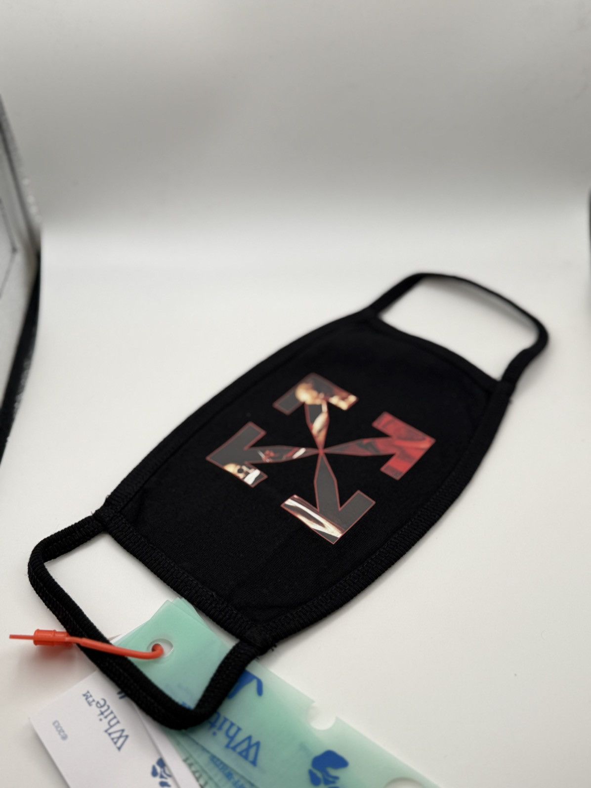 Off White Caravaggio Face Mask