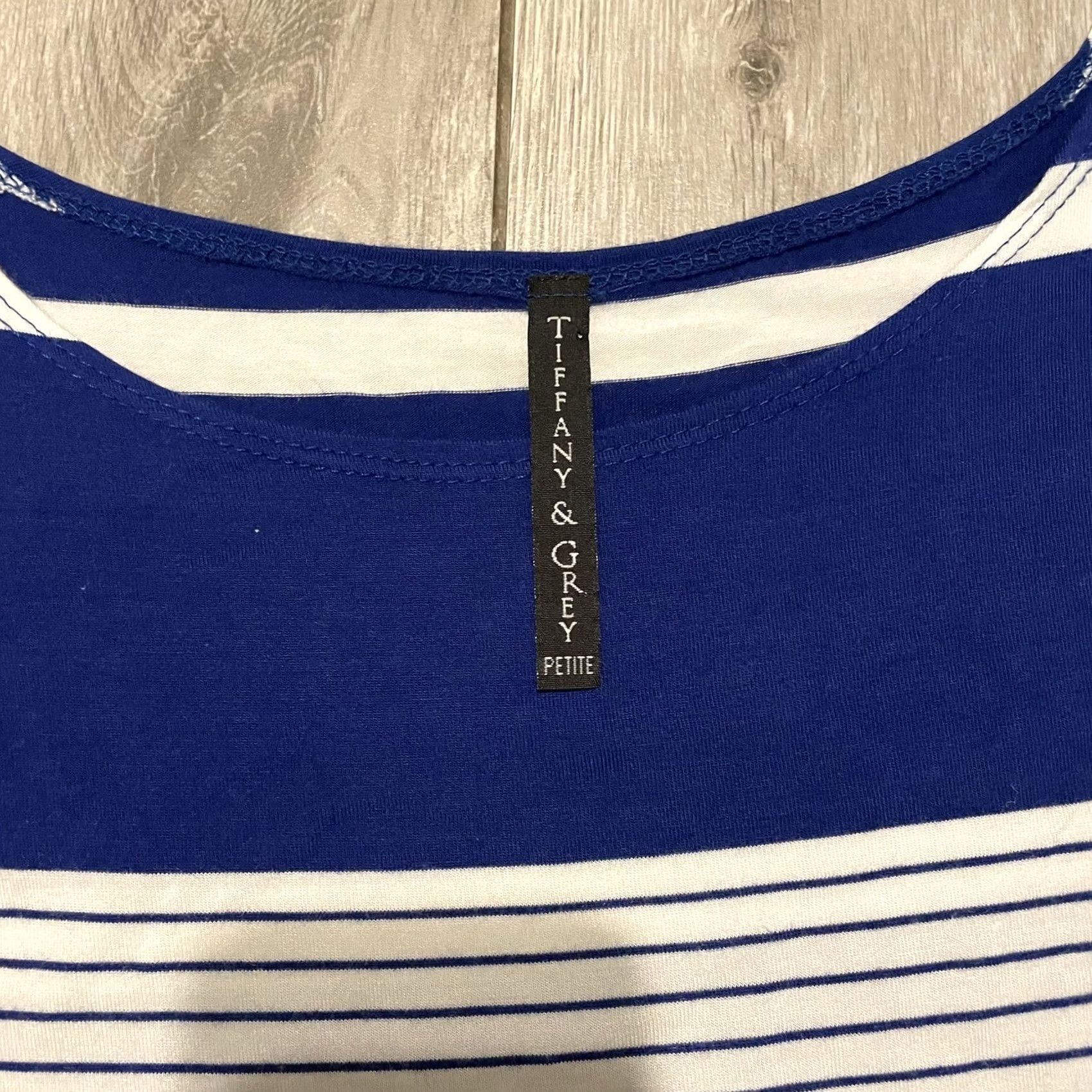 Vintage Tiffany & Grey Top Stretch XL Petite Blue White Stripe 3/4 Sleeve Button Detail Shirt Womens Petite Regular Blue White Stripe 3/4 Sleeve Button Detail Size XL / US 12-14 / IT 48-50 - 3 Thumbnail