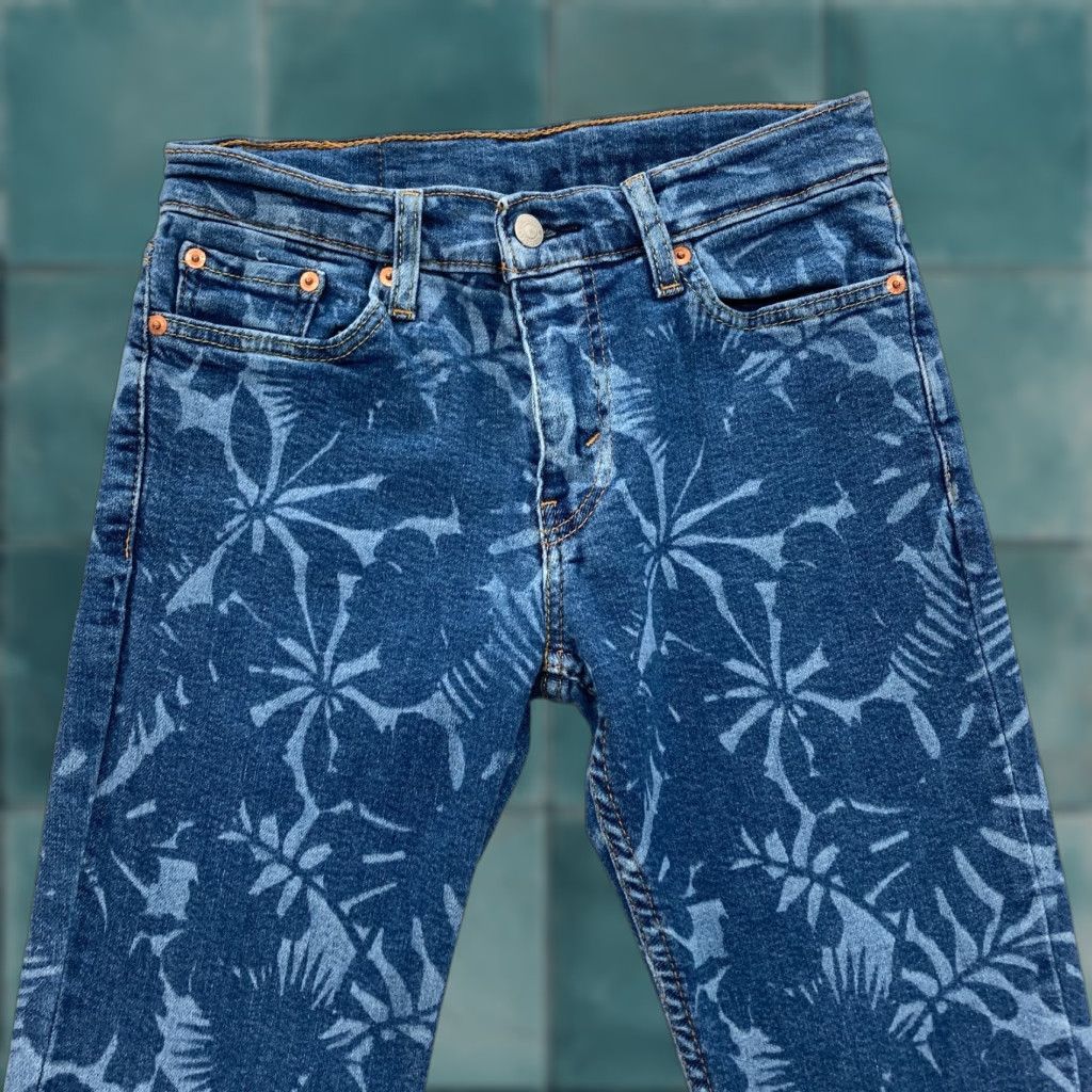 Levi's Levi's 511 Jeans Mens 29x30 Slim Straight Blue Floral Denim Stretch 5-Pocket Vacation Size US 29 - 1 Thumbnail