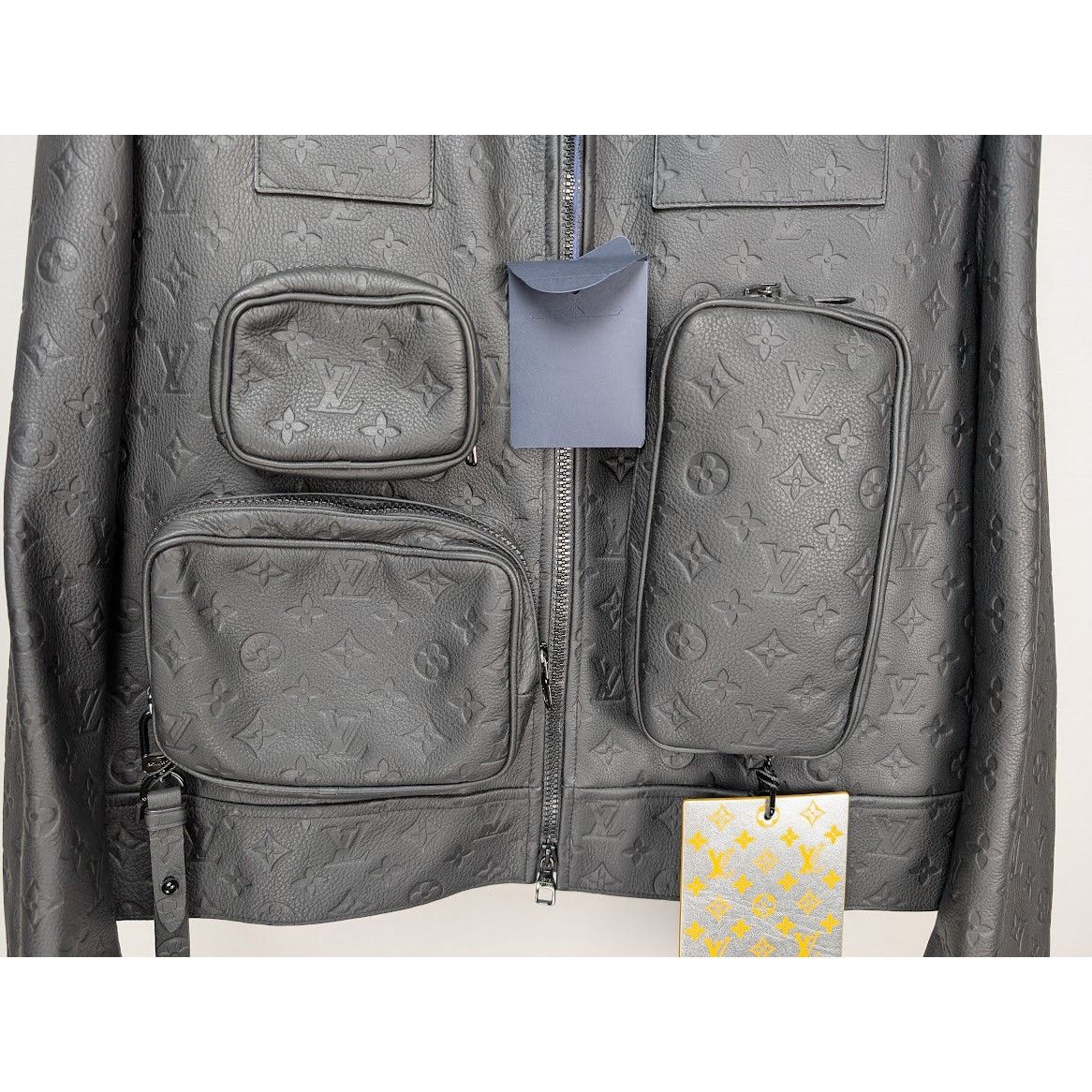 Louis Vuitton o1rshd1 Monogram Embossed Utility Black Leather Jacket Black Size US M / EU 48-50 / 2 - 5 Thumbnail