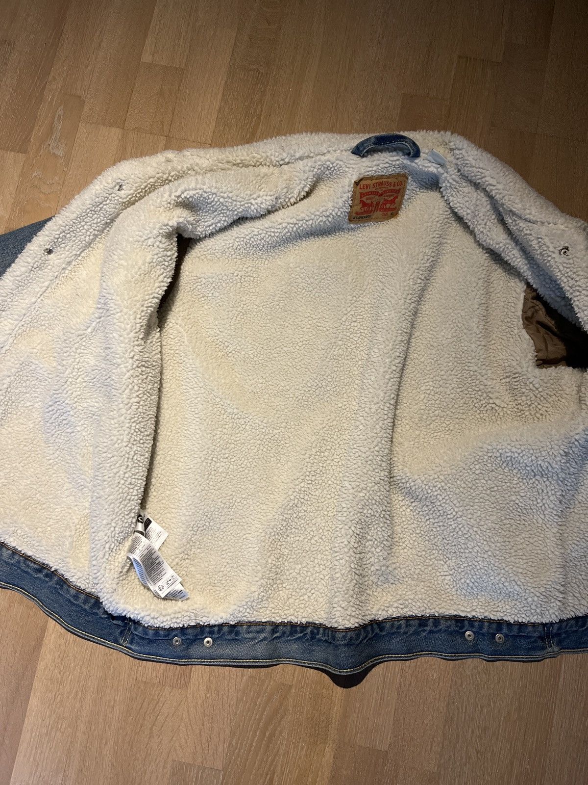 Levi's Levis Sherpa Trucker Jacket Light wash Size US XL / EU 56 / 4 - 5 Thumbnail