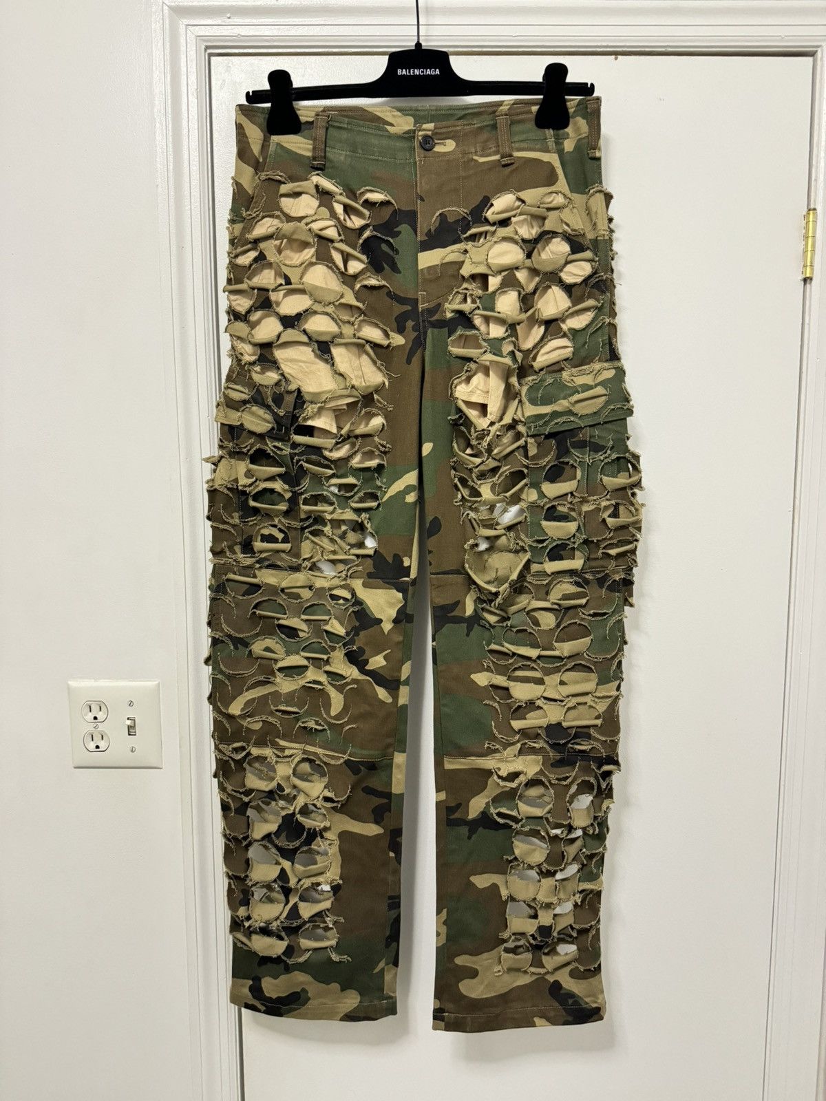 Vetements Lasercut Camo Cargo Pants Size US 32 / EU 48 - 1 Thumbnail