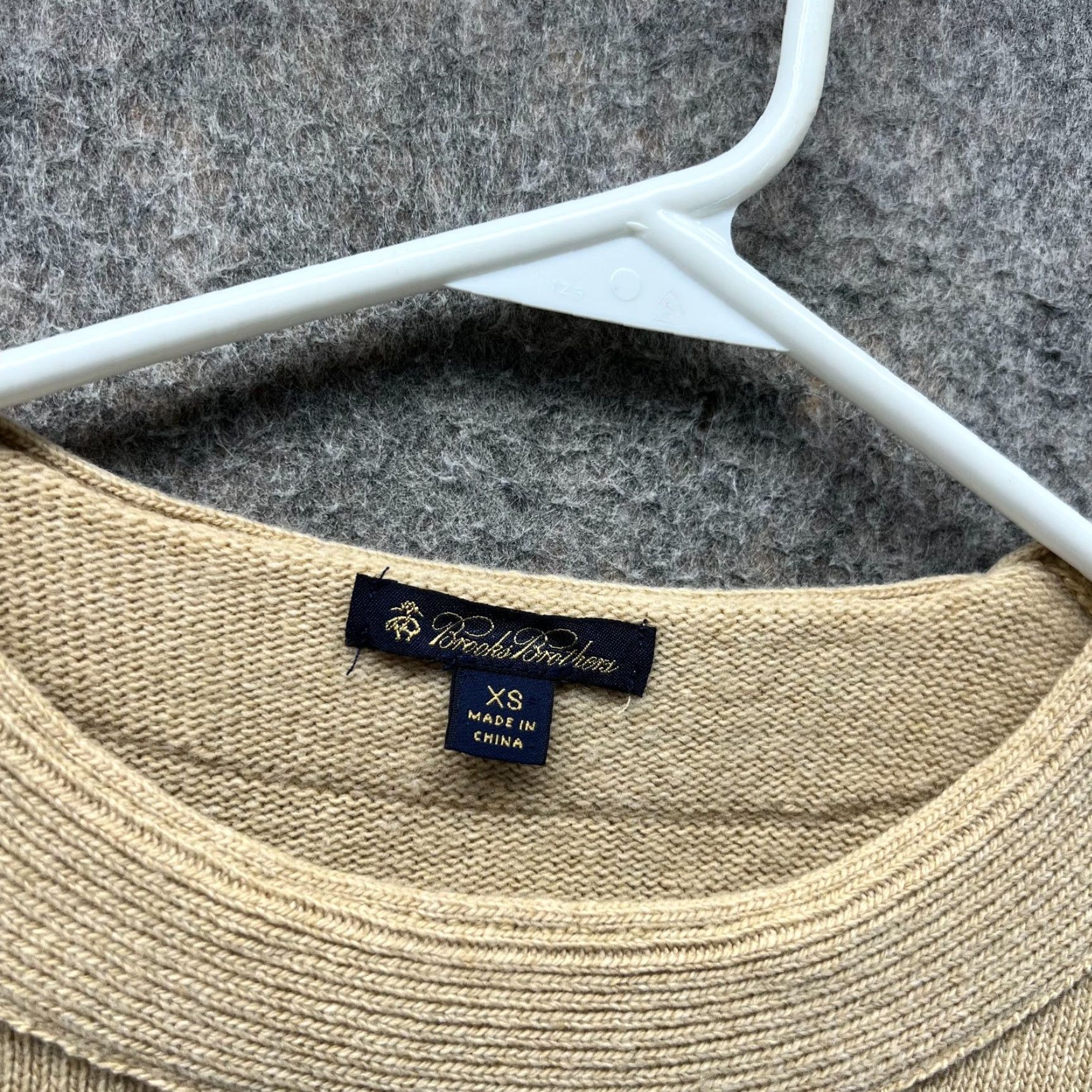 Brooks Brothers VINTAGE Brooks Brothers Sweater Women XS Ladies Khaki Crewneck Pullover Bow Tie Knit Size XS / US 0-2 / IT 36-38 - 3 Thumbnail