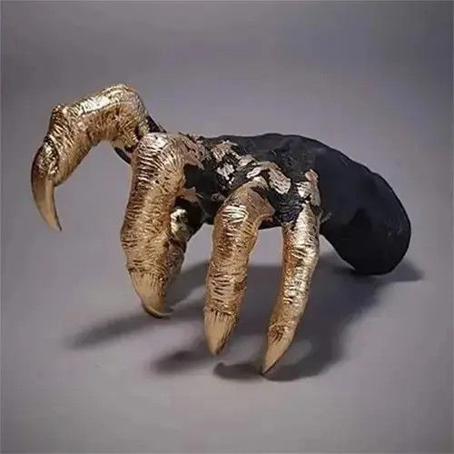 Japanese Brand Wall Mounted Witch Gold Hands Statue Size ONE SIZE - 3 Thumbnail