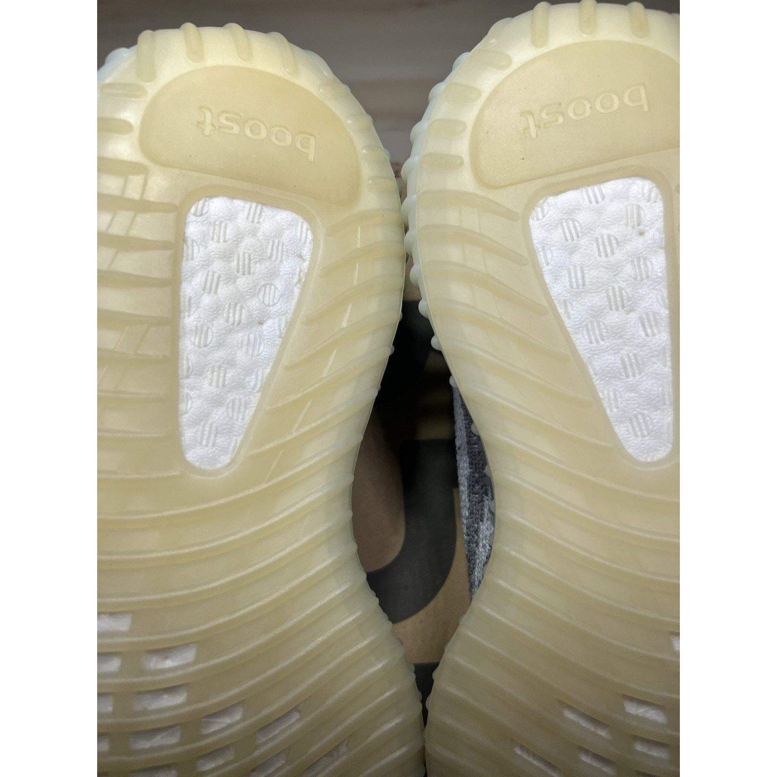 Adidas Size 7m -2017 Adidas Yeezy Boost 350 V2 “Blue Tint” Tried On Size US 7 / EU 40 - 9 Thumbnail