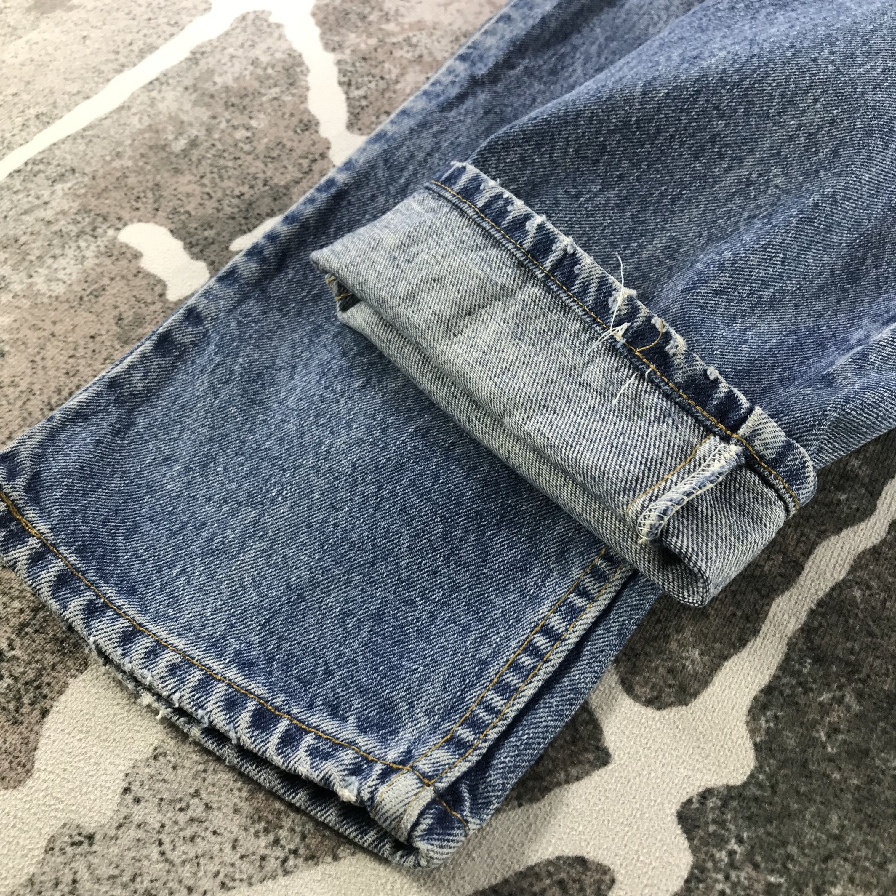 Levi's Vintage Levis 550 Jeans Medium Wash Denim KJ3356 Size US 34 / EU 50 - 6 Thumbnail