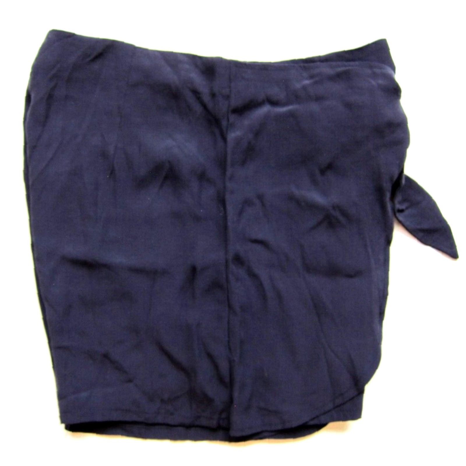 Vintage NWT Cupcakes And Cashmere Rayon Navy Blue High Rise Wrap Shorts Women Size 4 Size 27" / US 4 / IT 40 - 5 Thumbnail