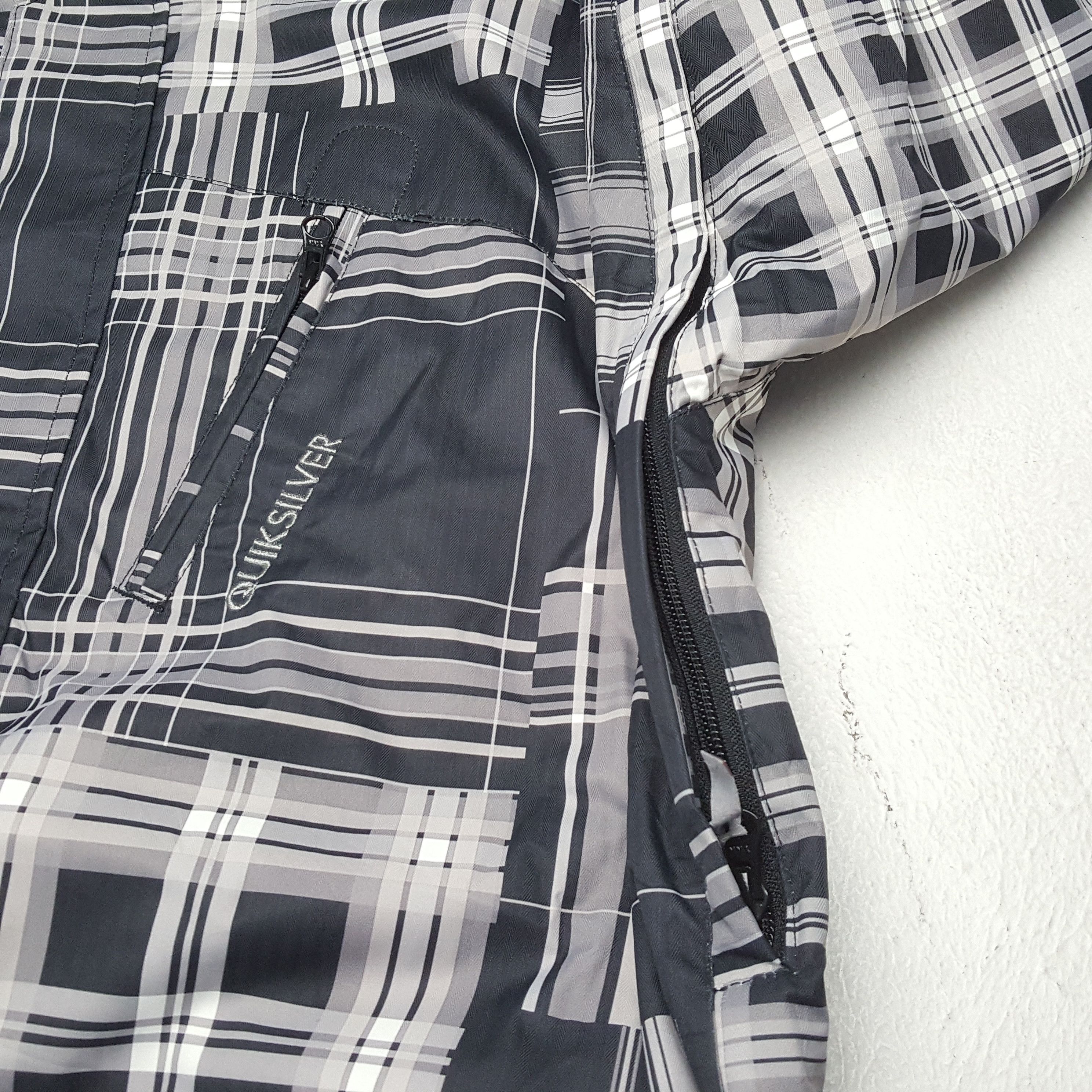 Quiksilver × Vintage Vintage QUIKSILVER Surfing Style Jacket Hoodies Size US L / EU 52-54 / 3 - 11 Thumbnail
