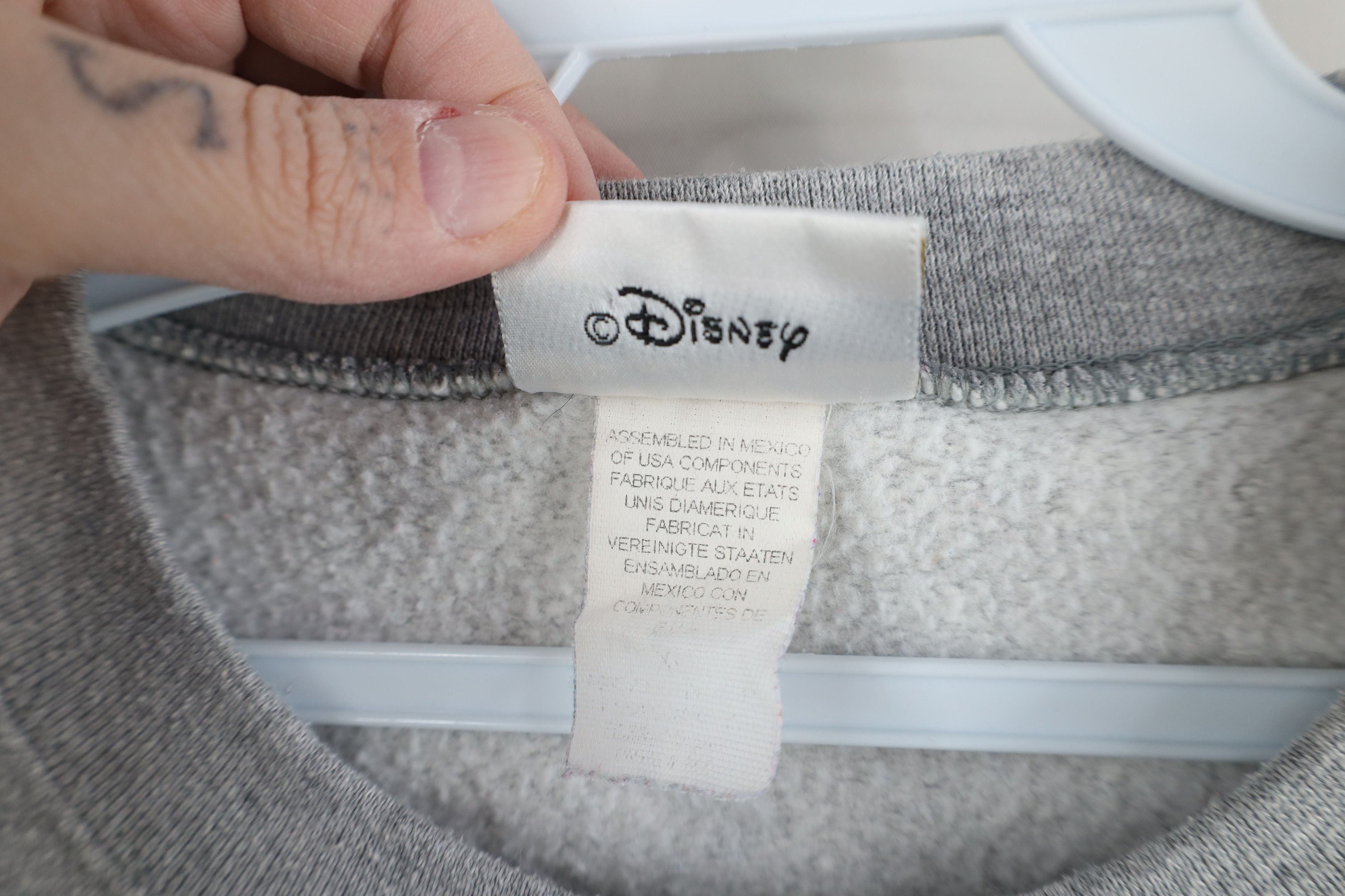 Vintage Vintage Y2K Walt Disney World Winnie the Pooh Sweatshirt Size XL / US 12-14 / IT 48-50 - 10 Thumbnail