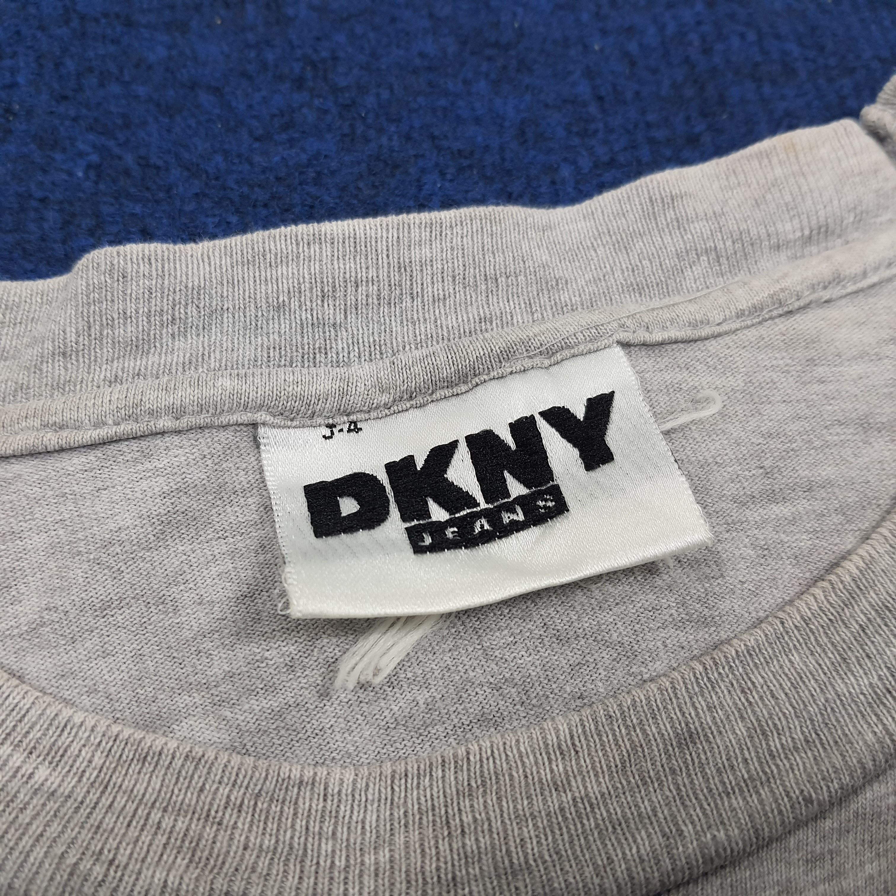 DKNY × Vintage Vintage DKNY Jeans New York Streetwear Tshirt Size US XL / EU 56 / 4 - 4 Thumbnail