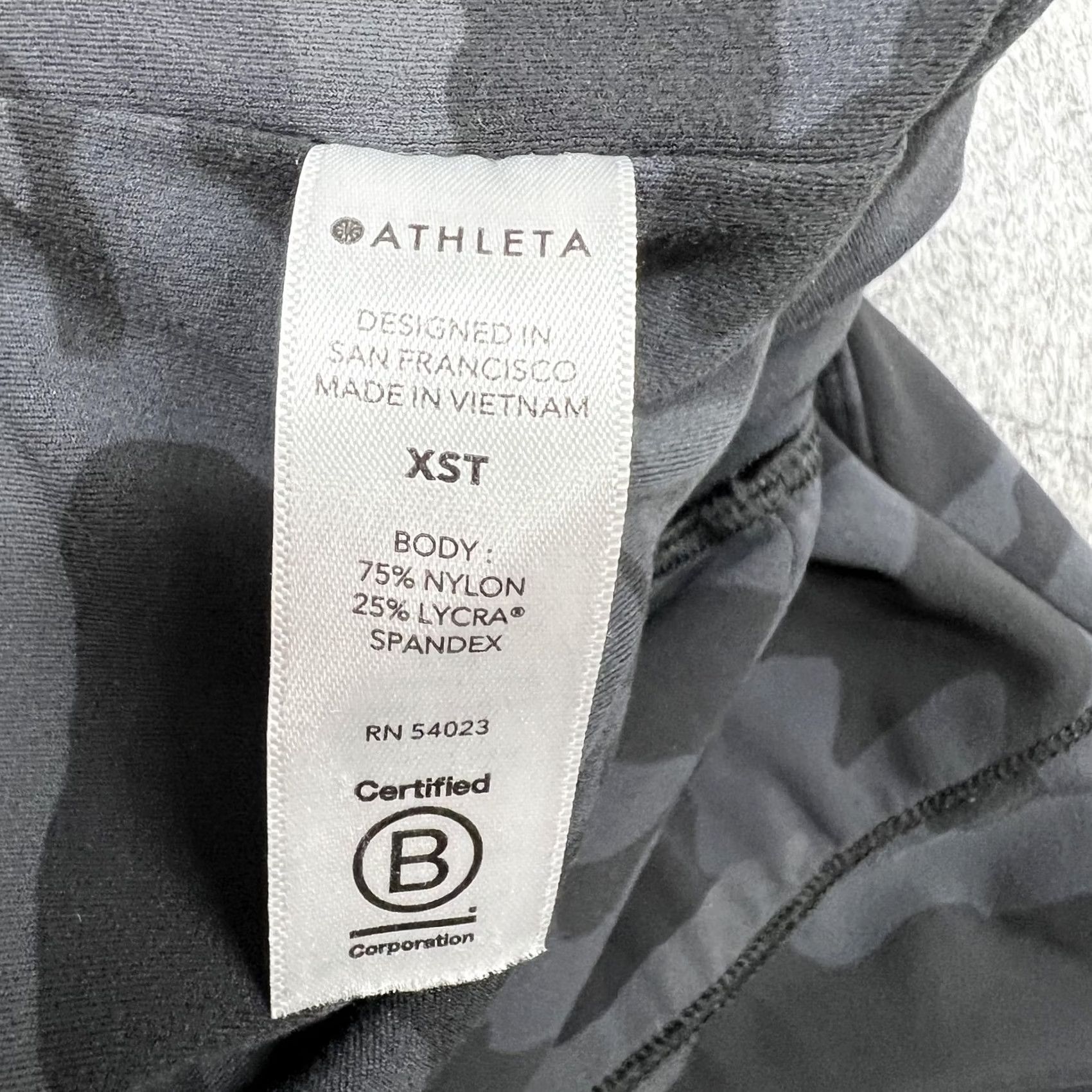 Athleta Athleta Womens XST Black Camo Salutation Jogger Tall Yoga Gym Workout Size 26" / US 2 / IT 38 - 4 Thumbnail