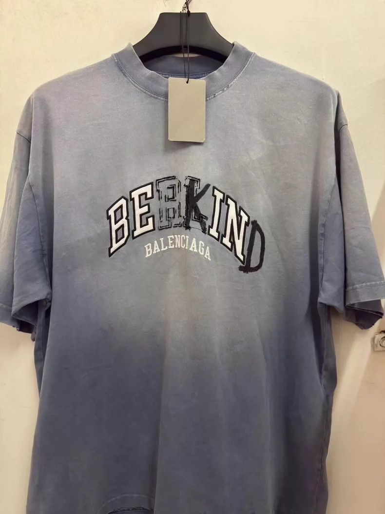 Balenciaga Balenciaga bekind Washed Distressed Hole Short Sleeve Size US L / EU 52-54 / 3 - 1 Thumbnail