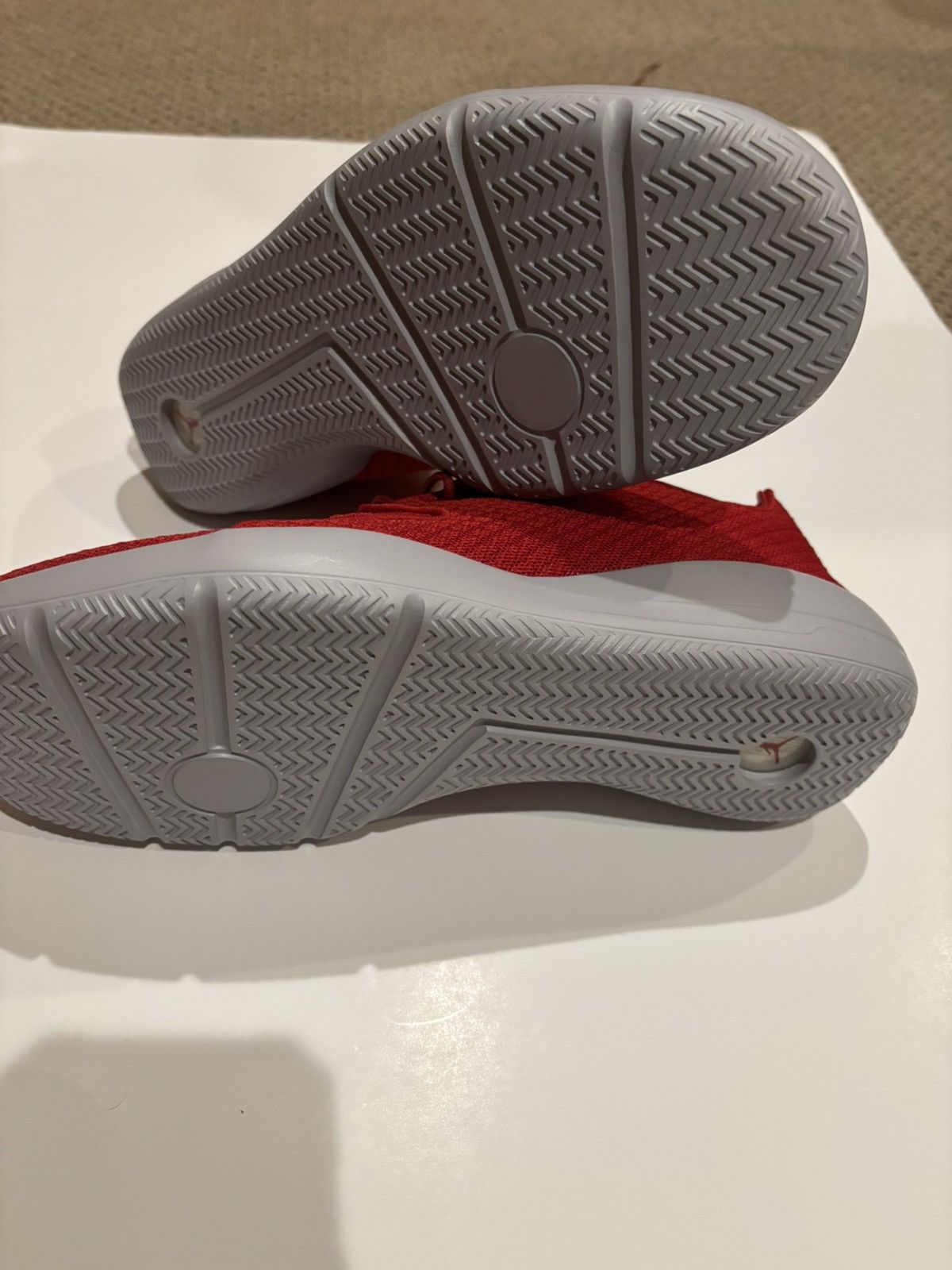 Jordan Brand Never worn- Jordan Eclipse (9.5) Size US 9.5 / EU 42-43 - 4 Thumbnail