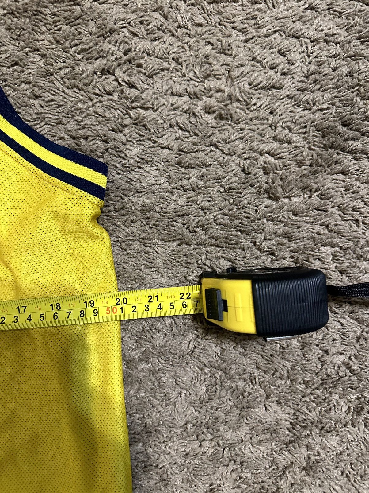 NCAA × Vintage Vintage NCAA Nike Michigan Wolverines jersey 90s size XL Size US XL / EU 56 / 4 - 6 Thumbnail