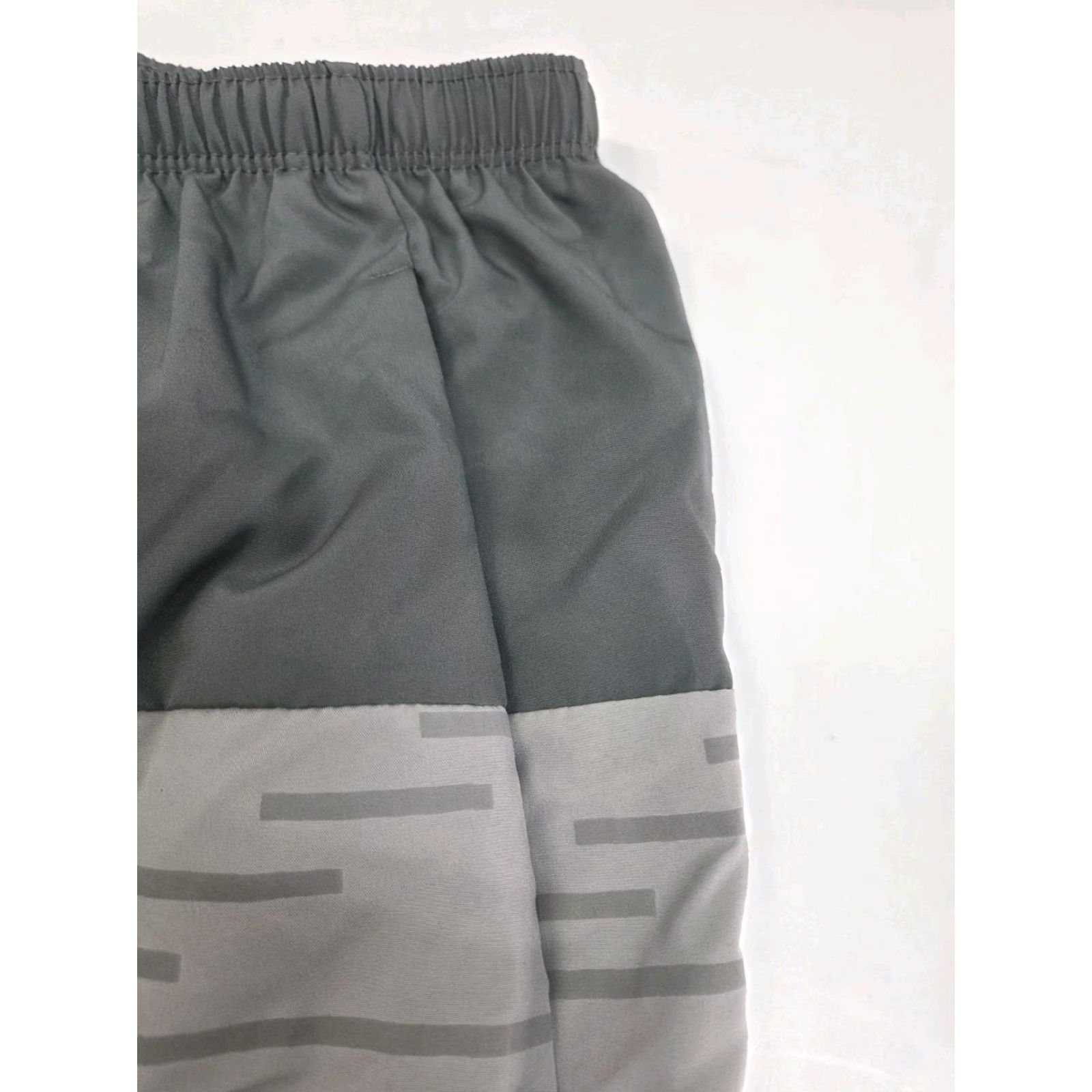 Nike NIKE Dri Fit Mens Grey Striped Lined Running Shorts Pockets Drawstring S 7574 Size US 29 - 6 Thumbnail