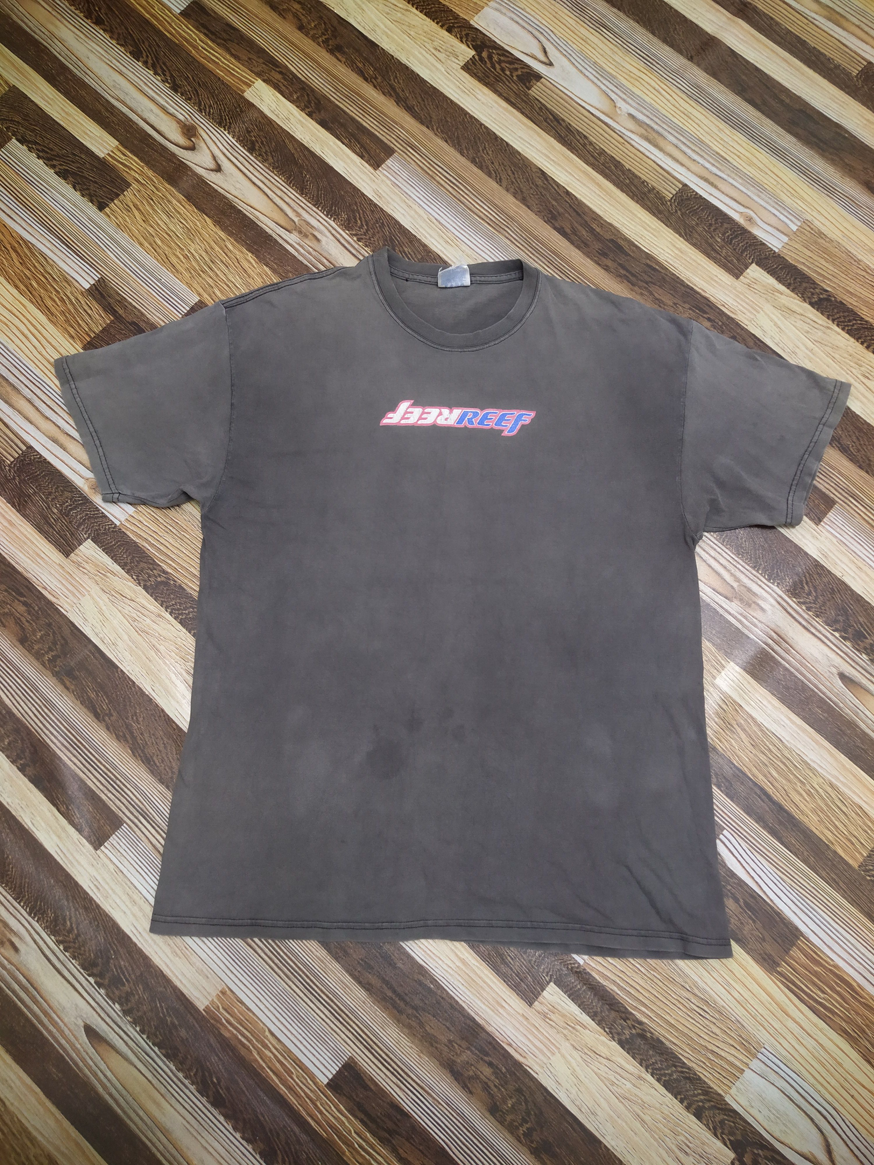 REEF Vintage 90s REEF Surfboards T-Shirt Hanes Beefy-T Fade Size US XL / EU 56 / 4 - 1 Thumbnail
