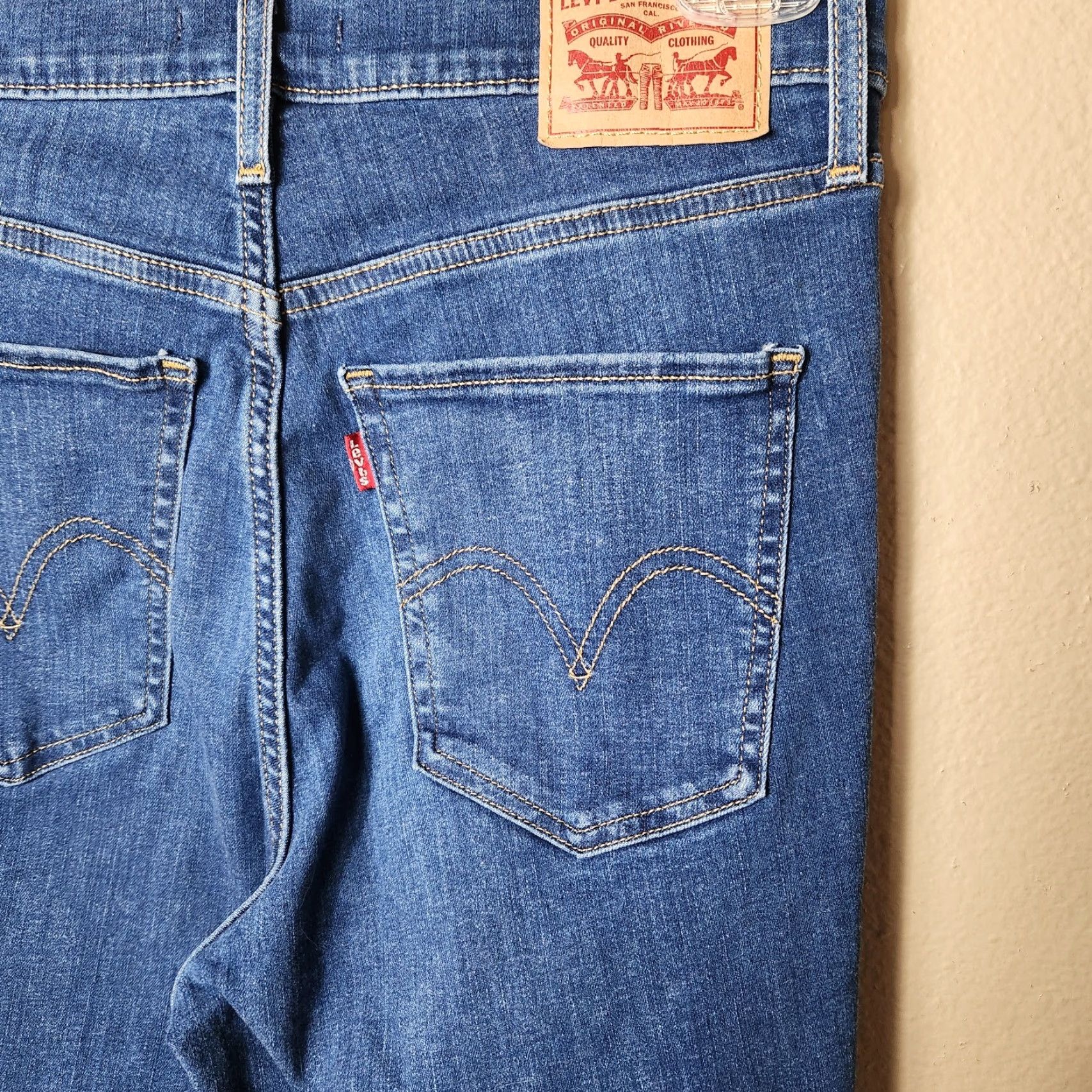 Levi's Levi's Mile High Super Skinny Jeans - Denim Distressed High Rise 30 Womens Blue Regular, 5-Pocket, Belt Loops, Medium Wash Size 30" / US 8 / IT 44 - 6 Thumbnail