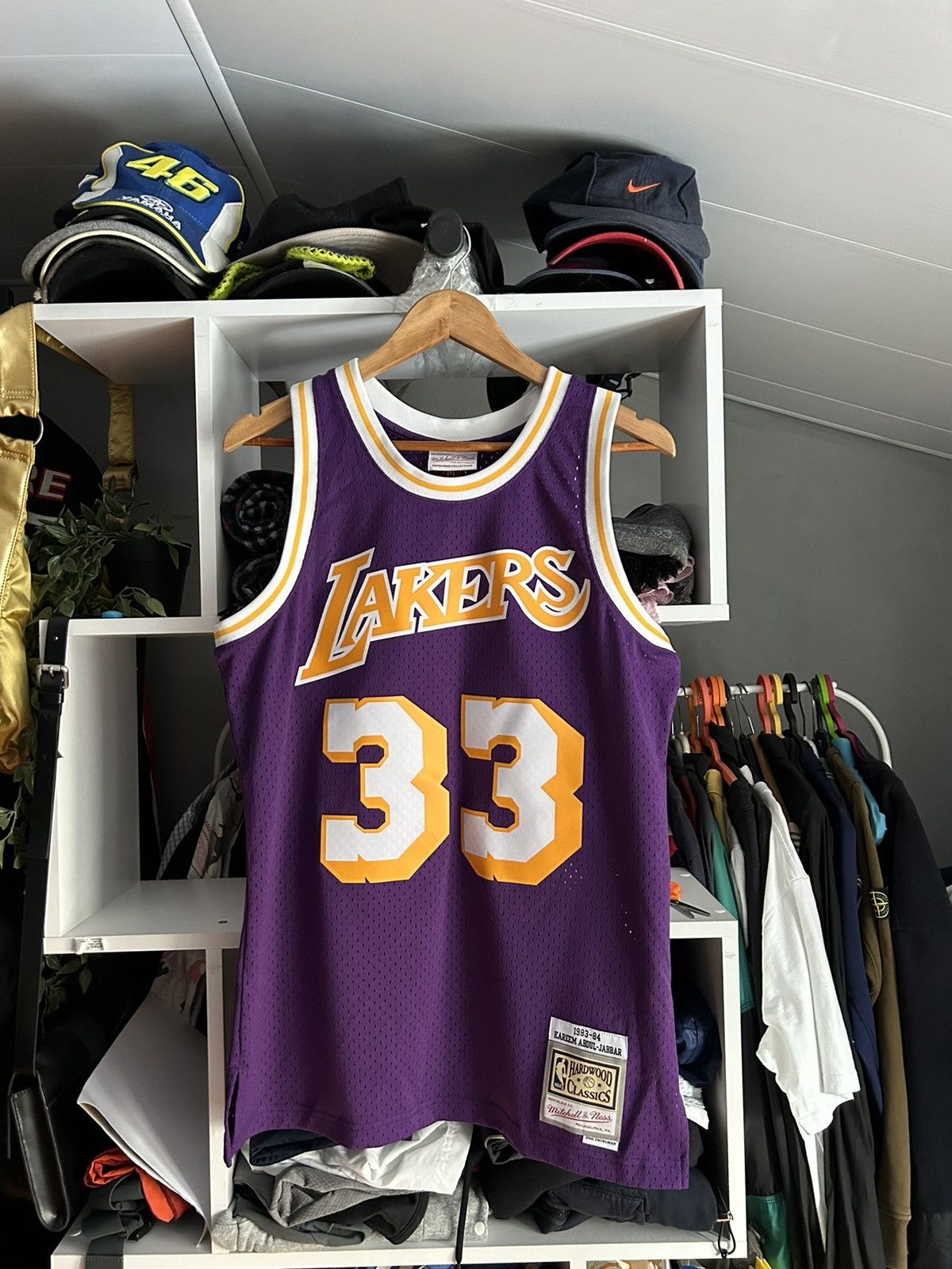 NBA Los Angeles Lakers Kareem Abdul-Jabbar 1983-84 Men's Jersey Size US M / EU 48-50 / 2 - 3 Thumbnail