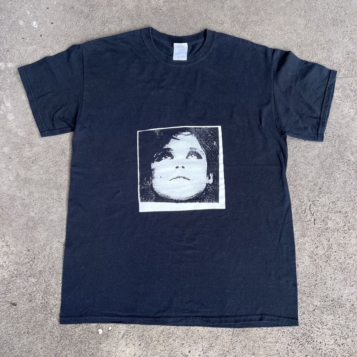 Vintage Vintage Y2K Edie Sedgwick Photo Promo Tee Size US L / EU 52-54 / 3 - 1 Thumbnail
