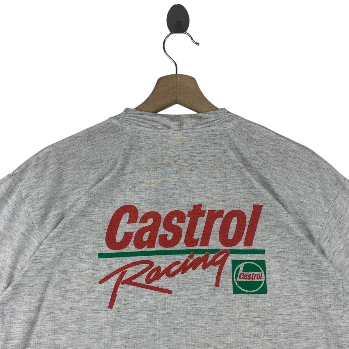 Japanese Brand Vintage CASTROL racing Grey tee Size US M / EU 48-50 / 2 - 10 Thumbnail