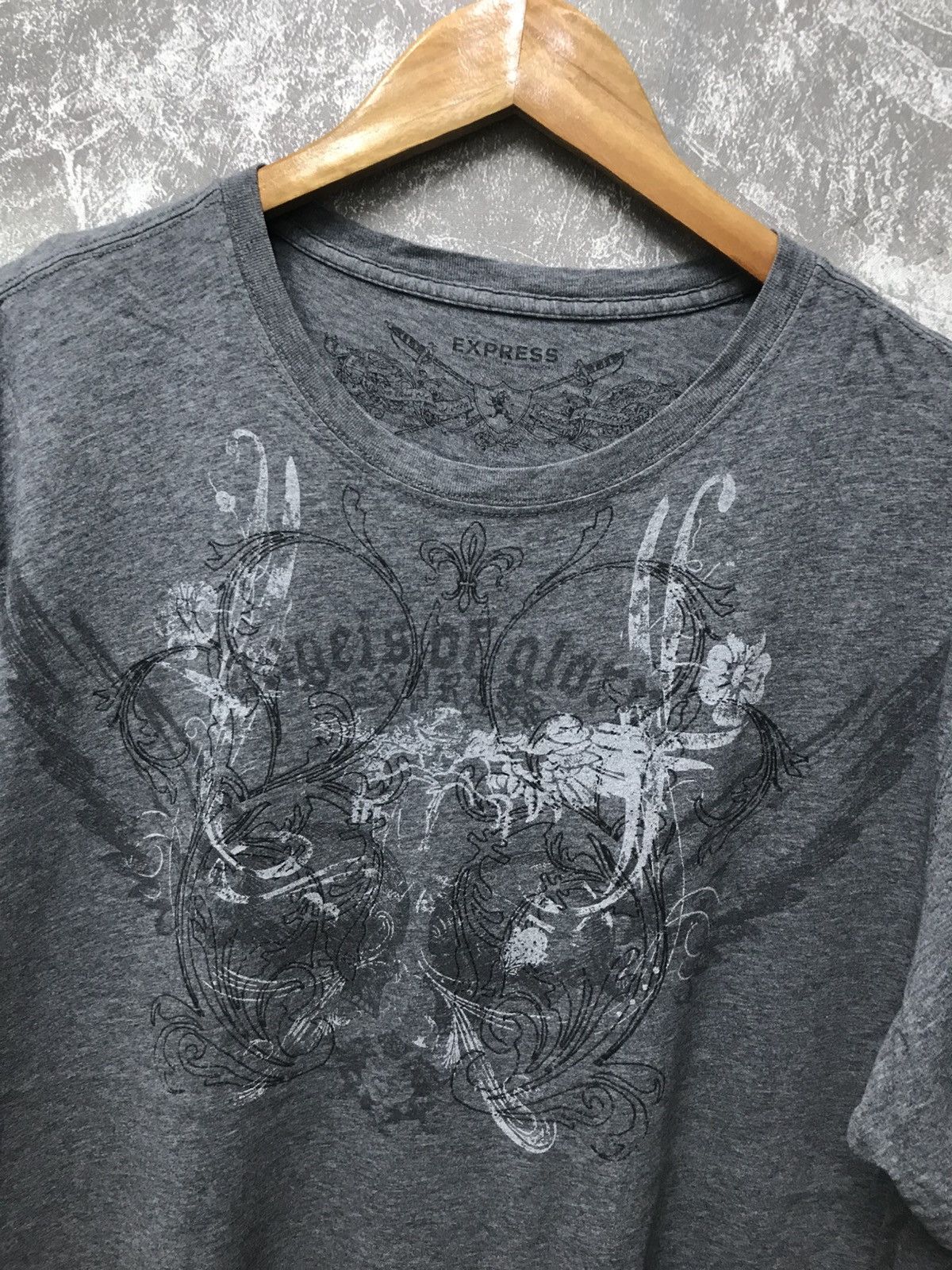 Affliction × Express × Southpole Express Affliction Skull Wing Y2K Graphic Tee Size US XL / EU 56 / 4 - 5 Thumbnail