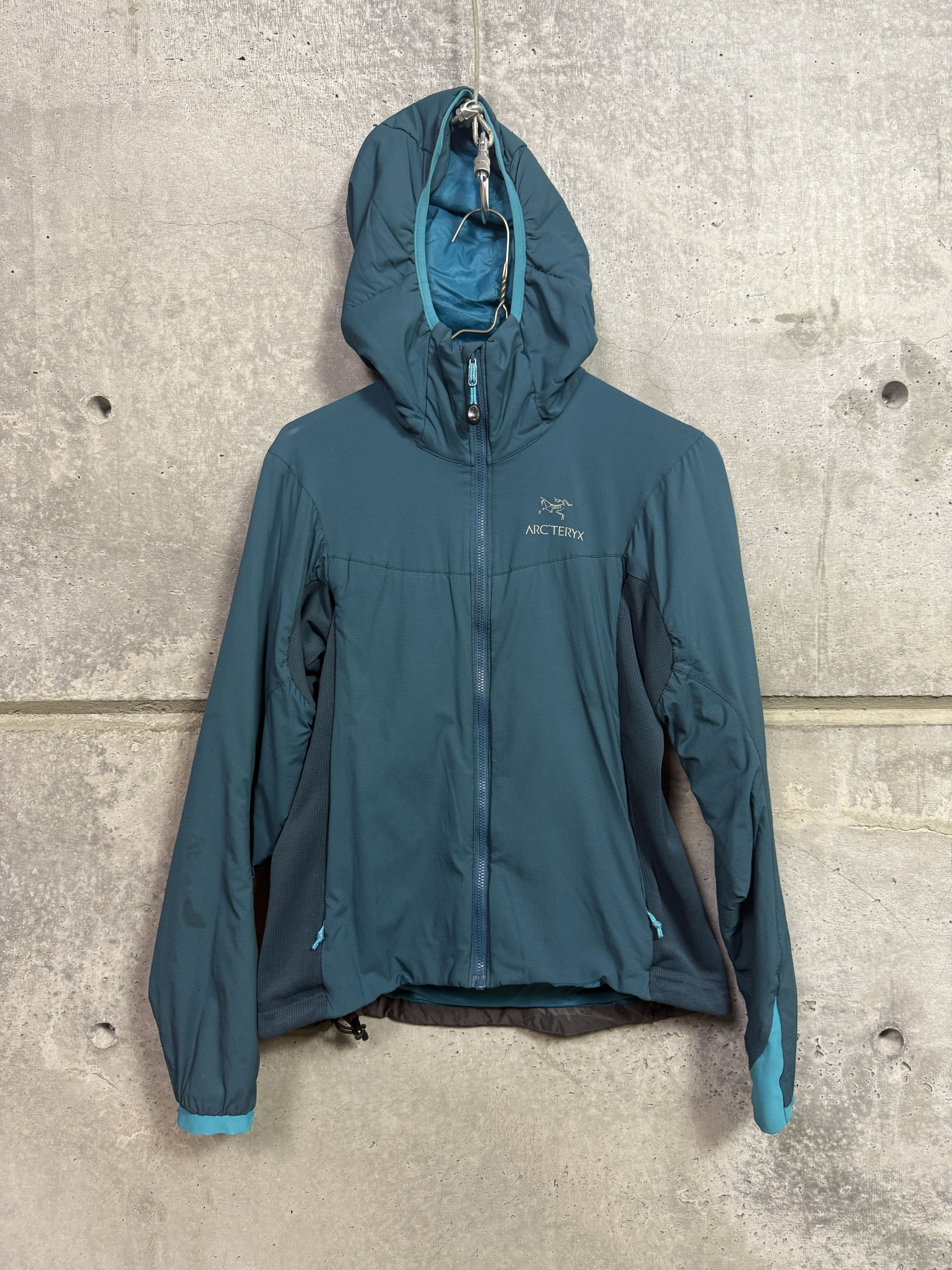Arc'teryx Arc'Teryx Atom LT Insulated Hoodie Size XS / US 0-2 / IT 36-38 - 1 Thumbnail