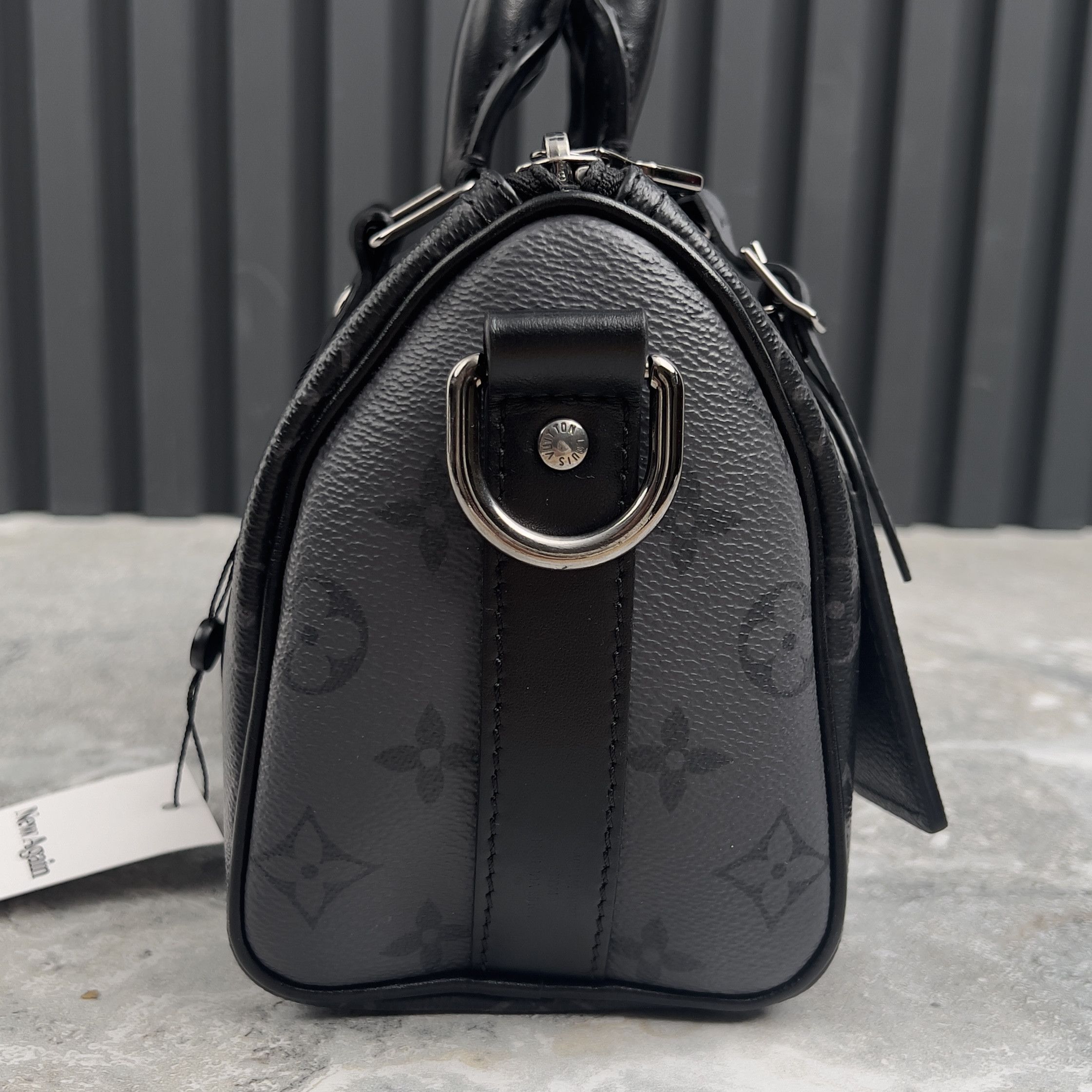 Louis Vuitton Keepall Bandoulière 25 Monogram Eclipse Handbag Size ONE SIZE - 6 Thumbnail