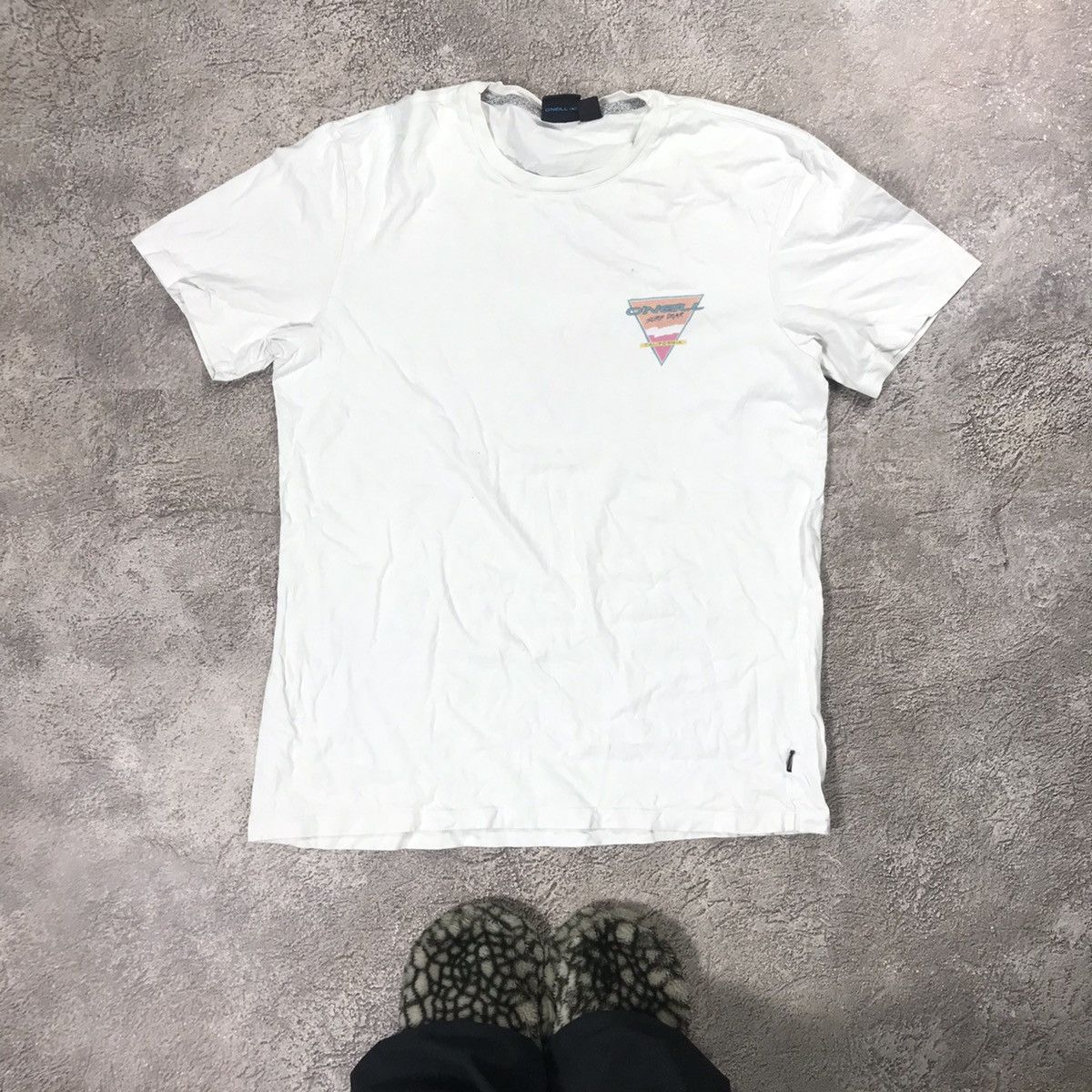 Vintage Vintage Oneill Sun Faded Graphic Tee Surf Streetwear Y2K M Size US M / EU 48-50 / 2 - 3 Thumbnail