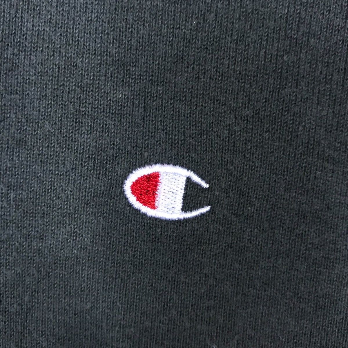 Champion Vintage Champion Mini Logo Pullover Jumper Sweatshirt Size US M / EU 48-50 / 2 - 3 Thumbnail
