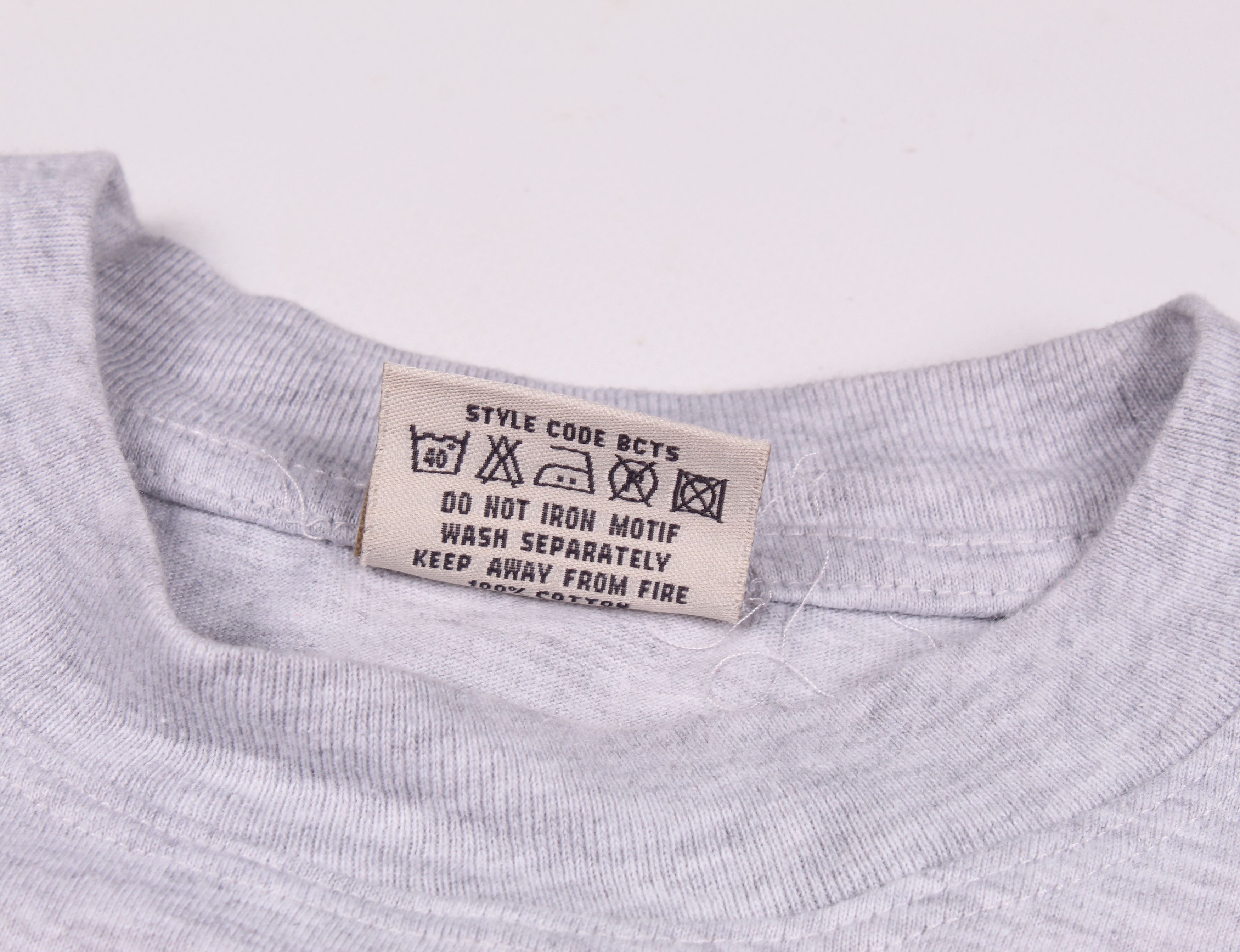 Vintage Vintage Fairy Cute Puppy Y2K Crew Neck T-shirt Size US S / EU 44-46 / 1 - 5 Thumbnail