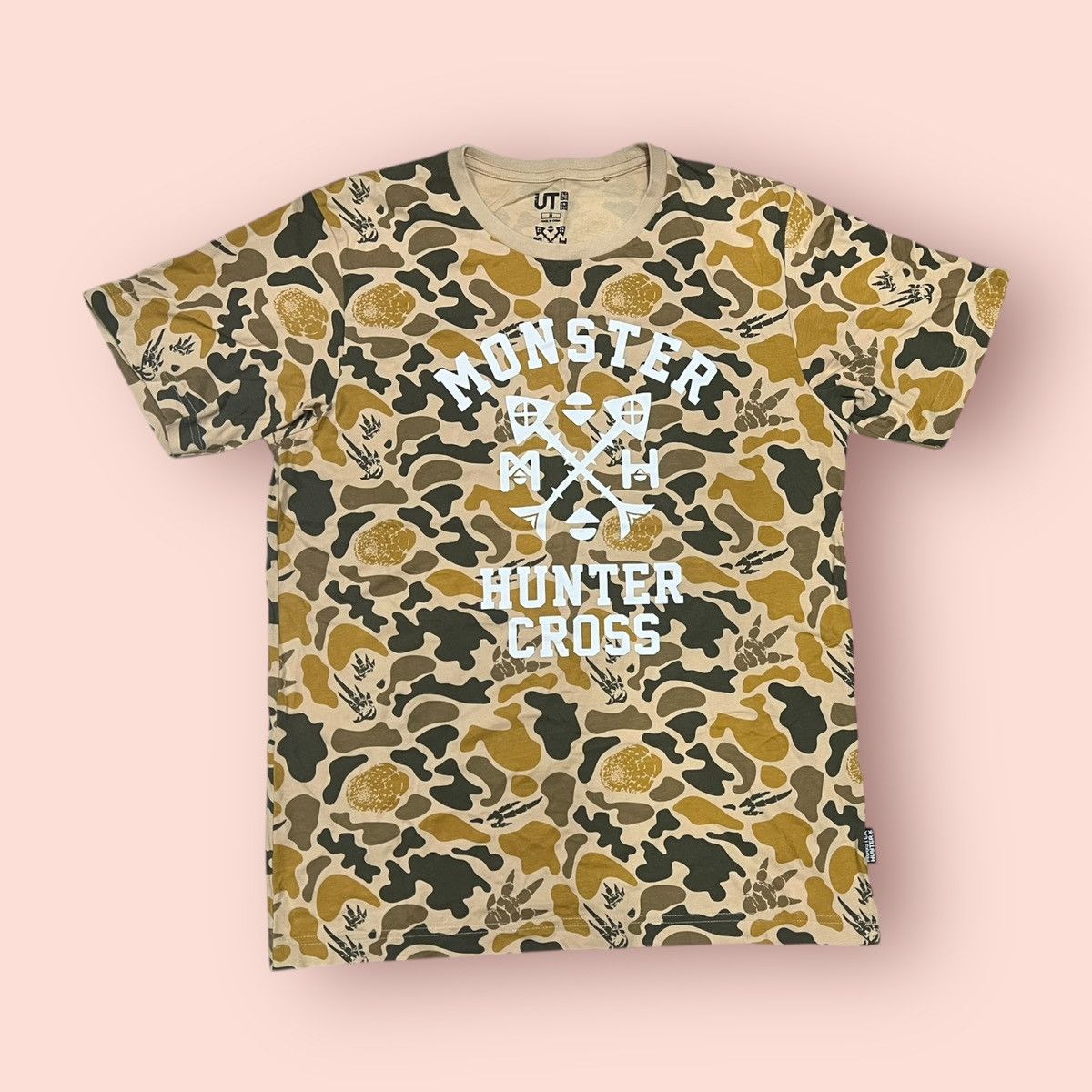 Anime × Jun Takahashi × Uniqlo RARE MONSTER HUNTER CROSS X UNIQLO/JUN TAKAHASHI CAMO SHIRT Size US M / EU 48-50 / 2 - 4 Thumbnail