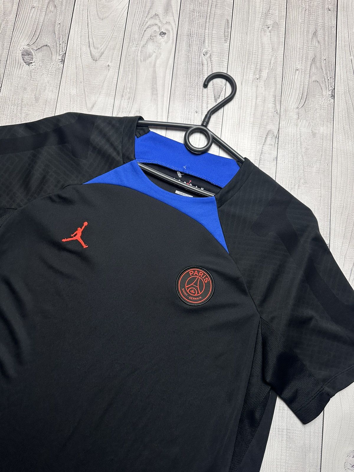 Jordan Brand Jordan PAris PSG soccer training jersey size L black Size US L / EU 52-54 / 3 - 2 Thumbnail