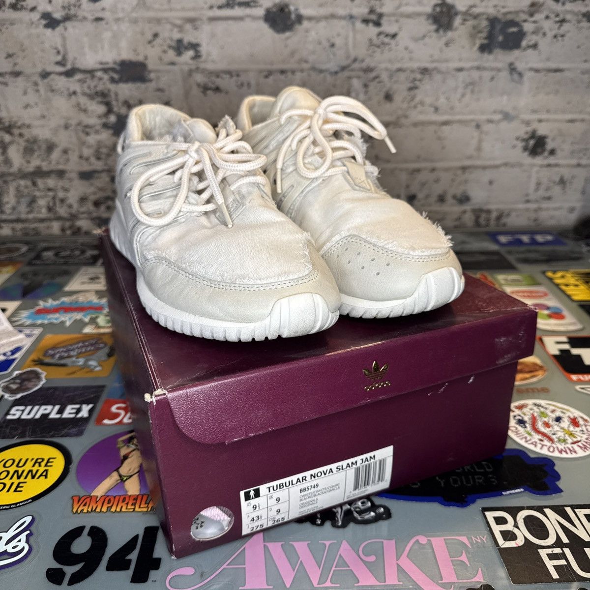 Adidas × Slam Jam Adidas Tubular Nova Slam Jam World Tour Size 9.5 White Size US 9.5 / EU 42-43 - 8 Thumbnail