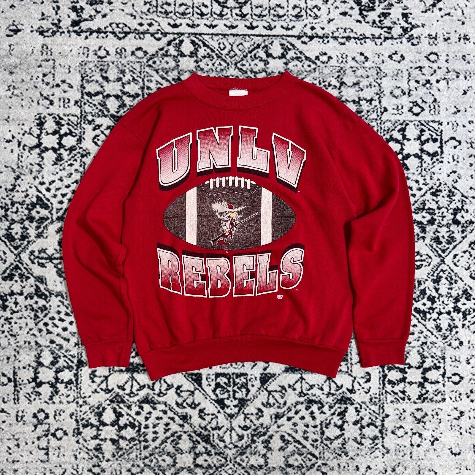 Vintage Red Cotton Crewneck Size M Y2K 90s UNLV Rebels rugby