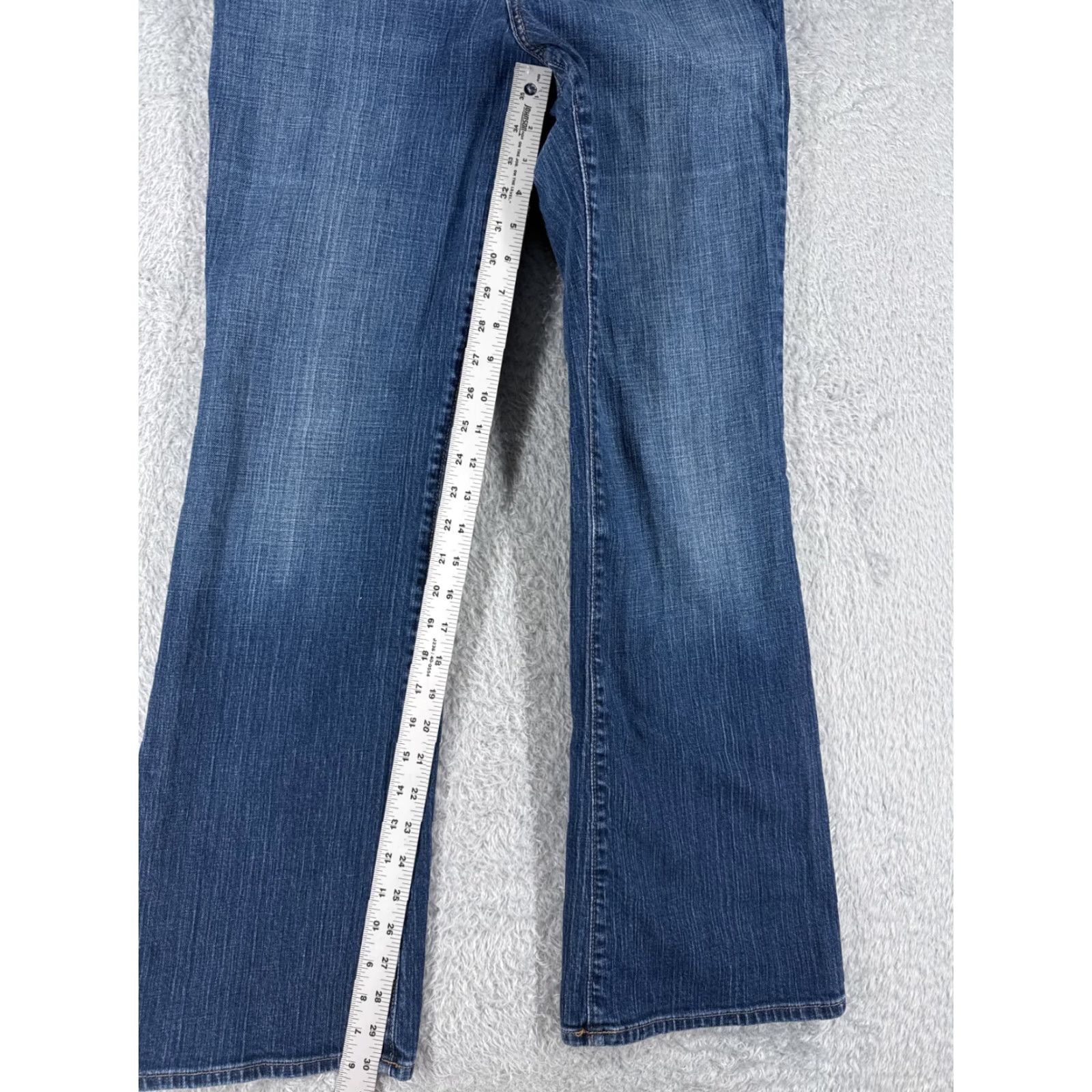 Eddie Bauer Eddie Bauer Jeans Womens 8 Blue Denim Bootcut Mid Rise Cotton Blend 28x30 Jeans Women Classic 30 Inseam Blue Cowboy Southwestern American 90s Womens Size 30" / US 8 / IT 44 - 7 Thumbnail