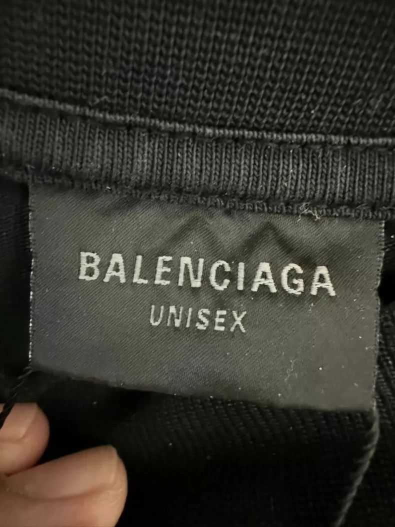 Balenciaga Balenciaga There is no offset printing on the back of the Size US M / EU 48-50 / 2 - 3 Thumbnail