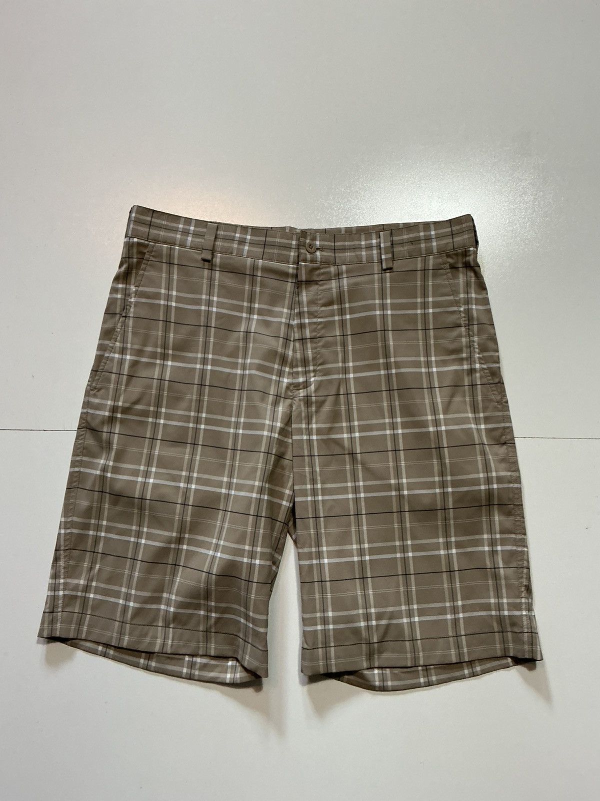 Nike Nike Dri Fit Golf Plaid Swoosh Performance 11" Inseam Shorts Size US 34 / EU 50 - 1 Thumbnail