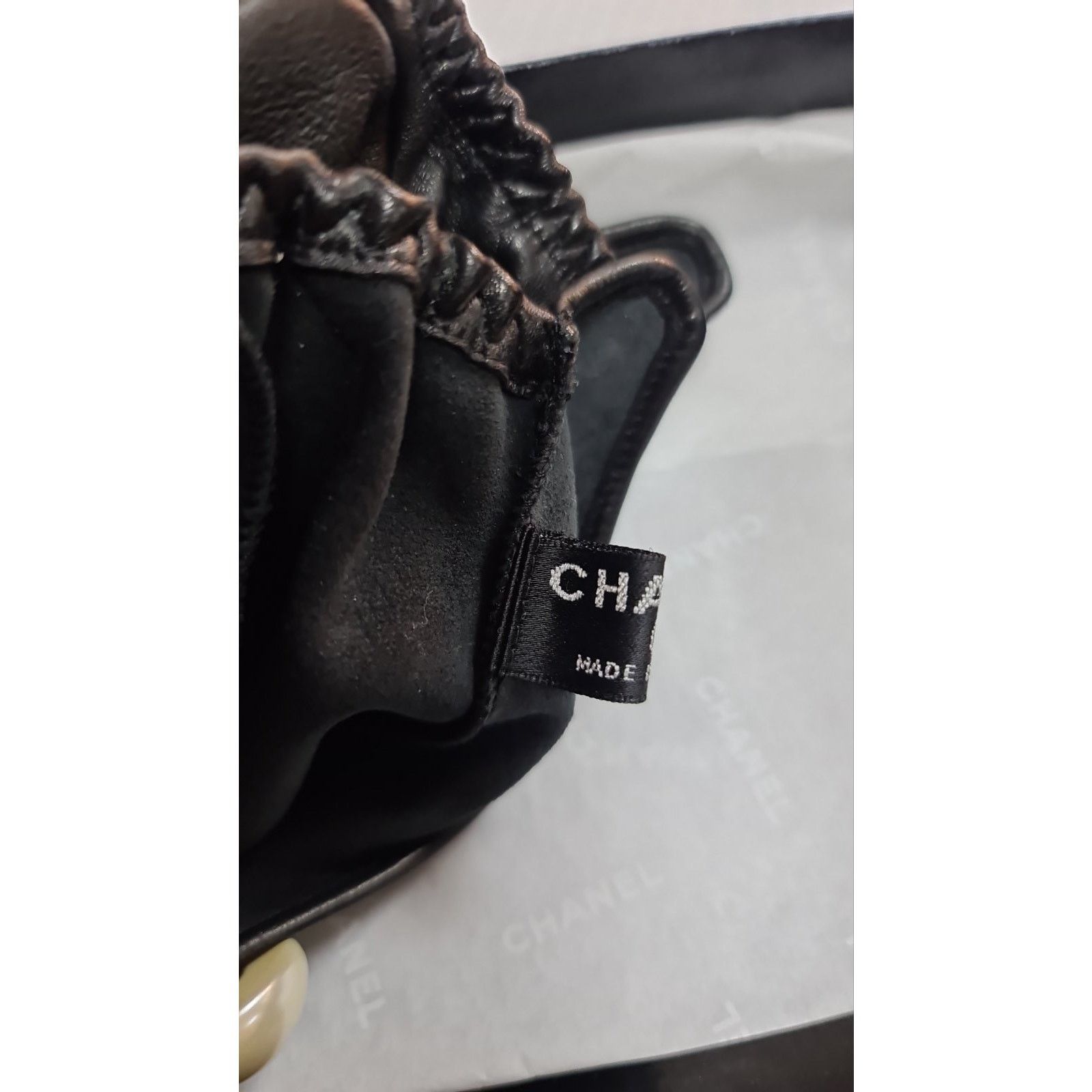 Chanel NWOT Chanel Black Leather Faux Pearl Fingerless Gloves Sz. 7 Size ONE SIZE - 6 Thumbnail