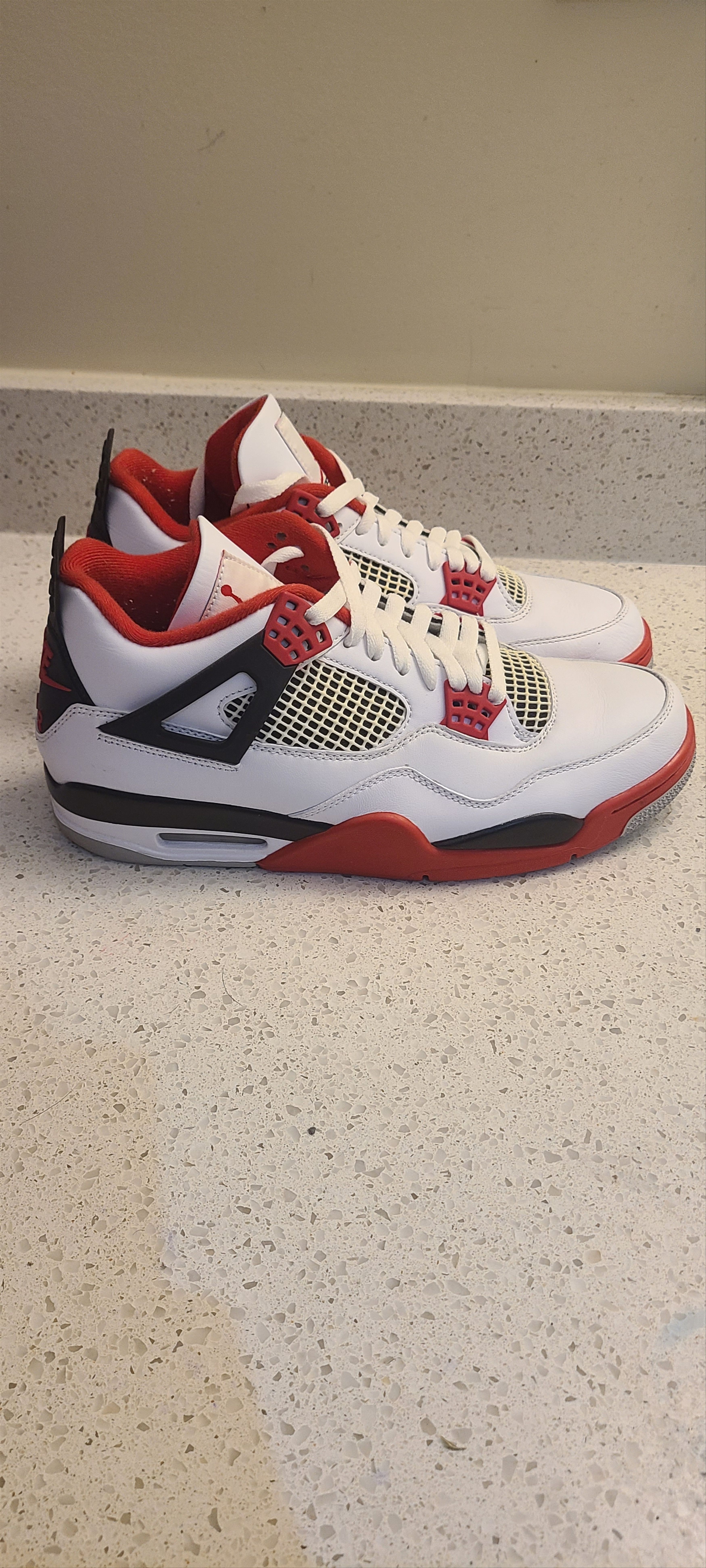 Jordan Brand Air Jordan 4 Retro OG Fire Red Size US 11 / EU 44 - 8 Thumbnail