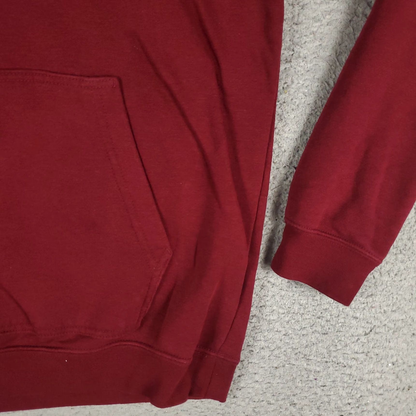 Nike Nike Sweater Mens Size Small Red Swoosh Pullover Hoodie Sweatshirt Size US S / EU 44-46 / 1 - 4 Thumbnail