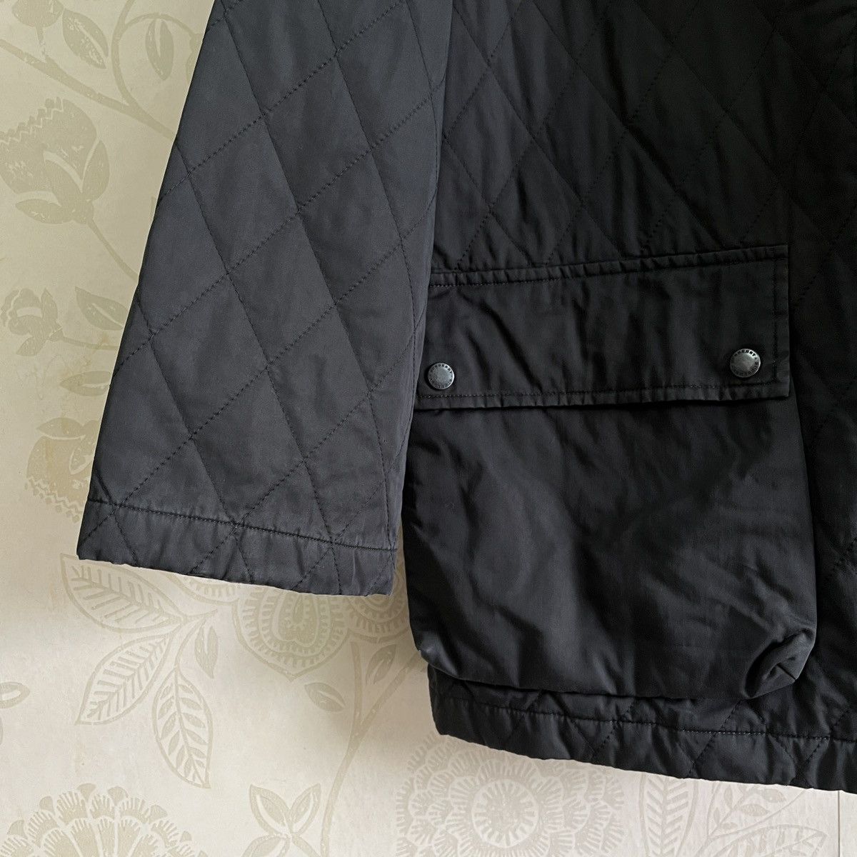 Burberry × Vintage Vintage Burberry London Quilt Jacket Size US M / EU 48-50 / 2 - 7 Thumbnail