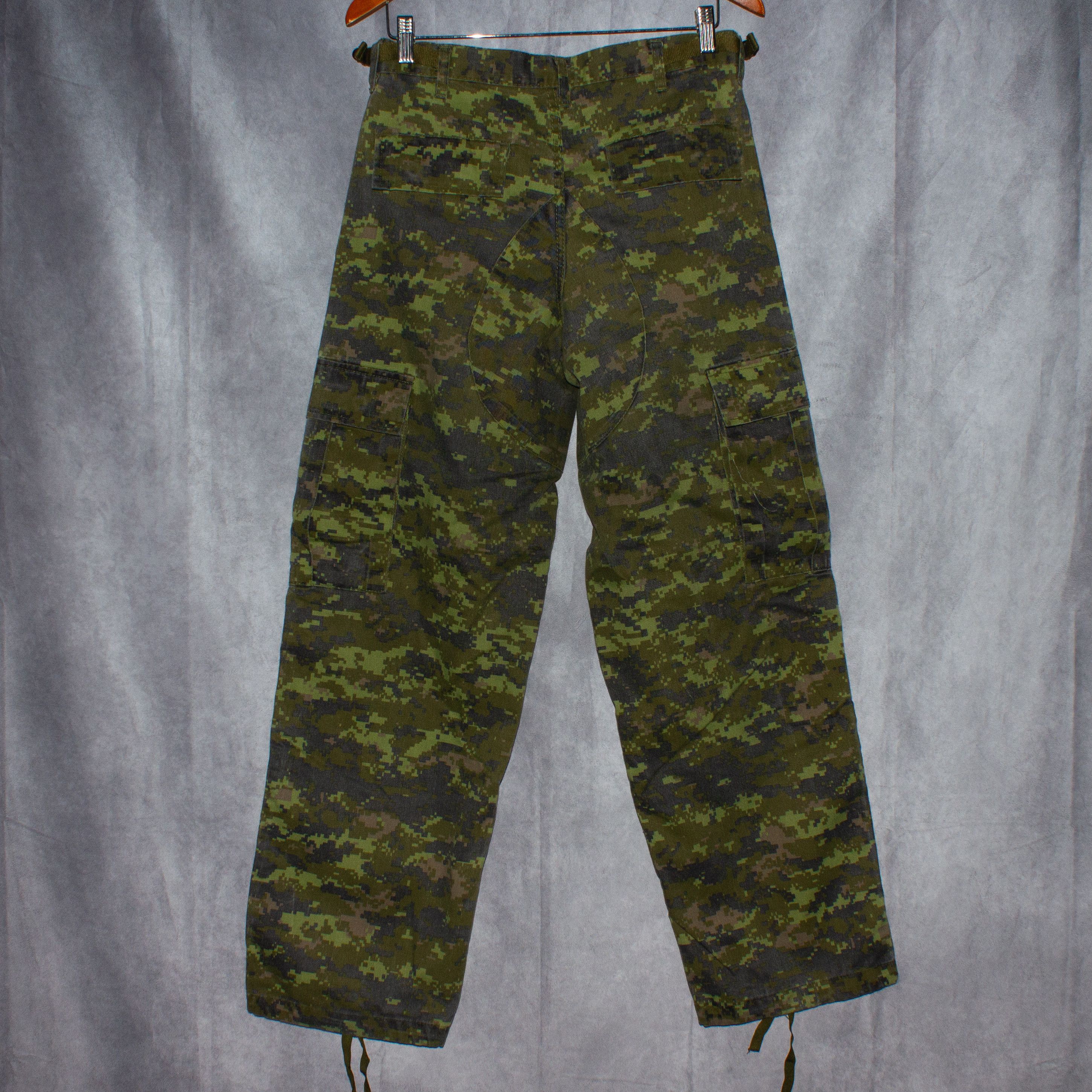 Vintage Digi Camo Cargo Pants Size US 30 / EU 46 - 2 Thumbnail