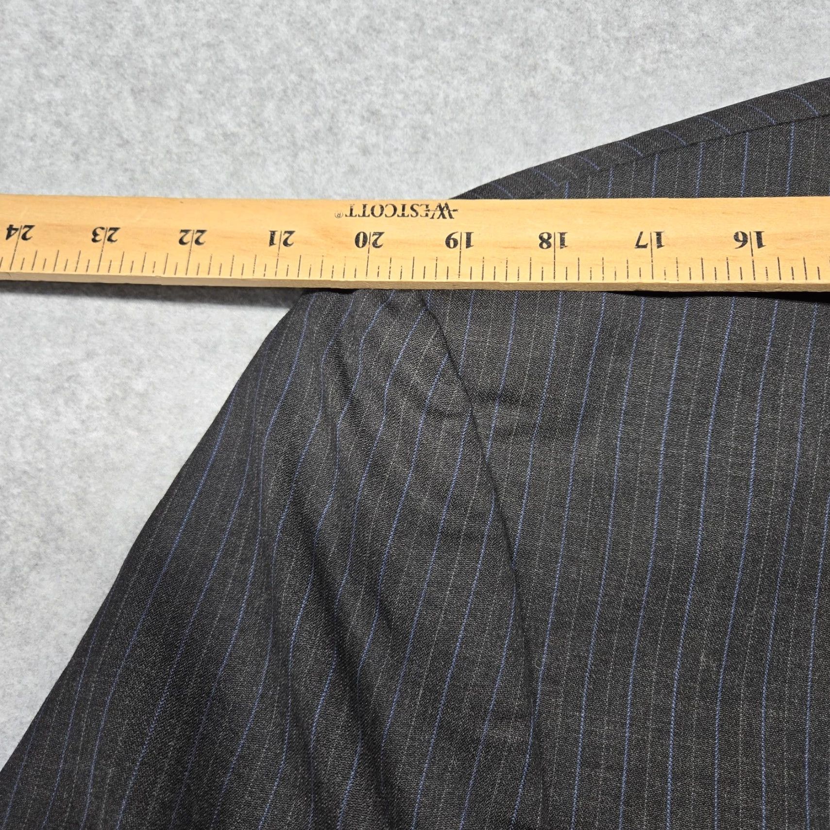 Chaps VINTAGE Chaps Ralph Lauren Blazer Mens Large Gray Pinstripe 2 Button Sport Coat Size 44R - 7 Thumbnail