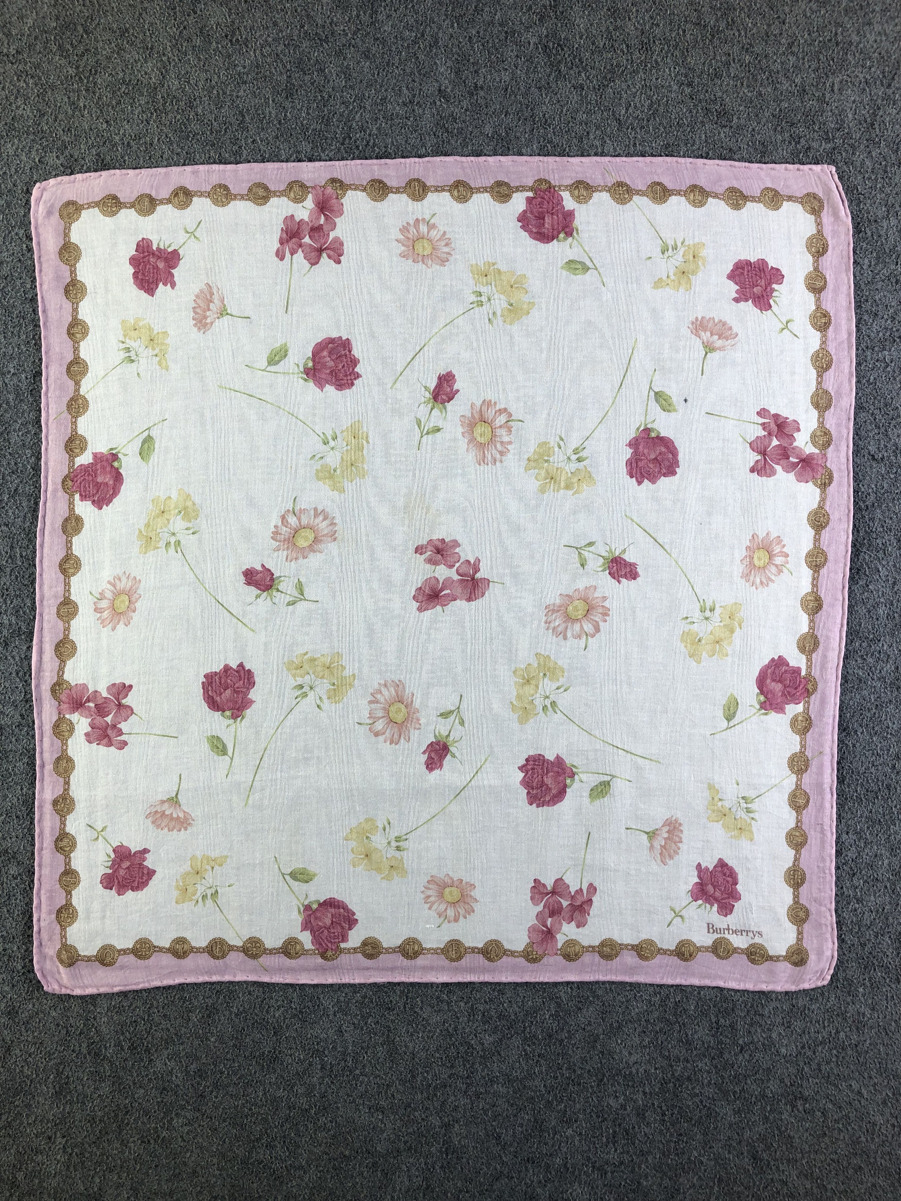 Burberry Burberrys Handkerchief / Bandana / Neckerchief C407 Size ONE SIZE - 3 Thumbnail