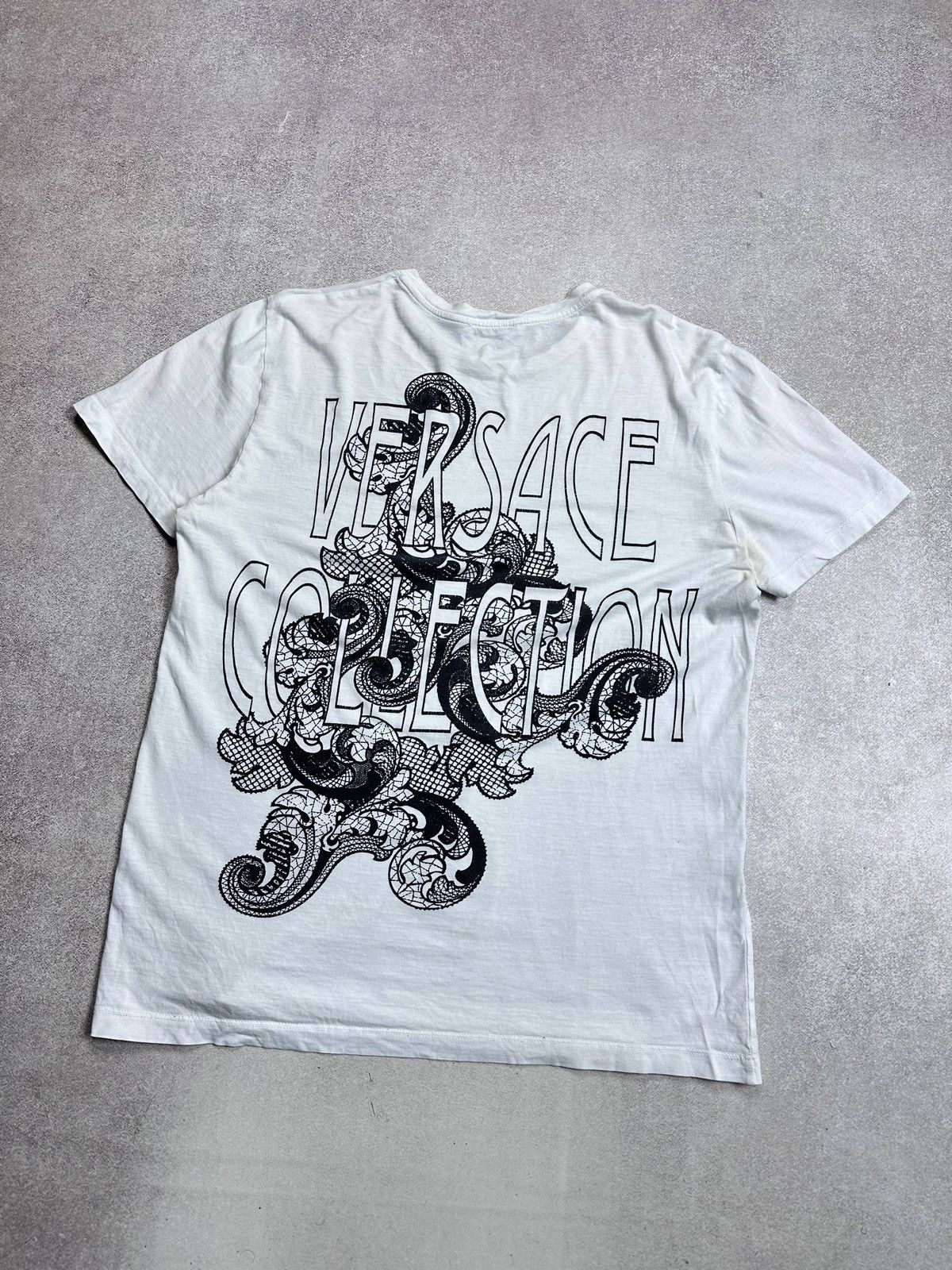 Versace Vintage Versace Collection Big Logo T-shirt L Size US L / EU 52-54 / 3 - 2 Thumbnail