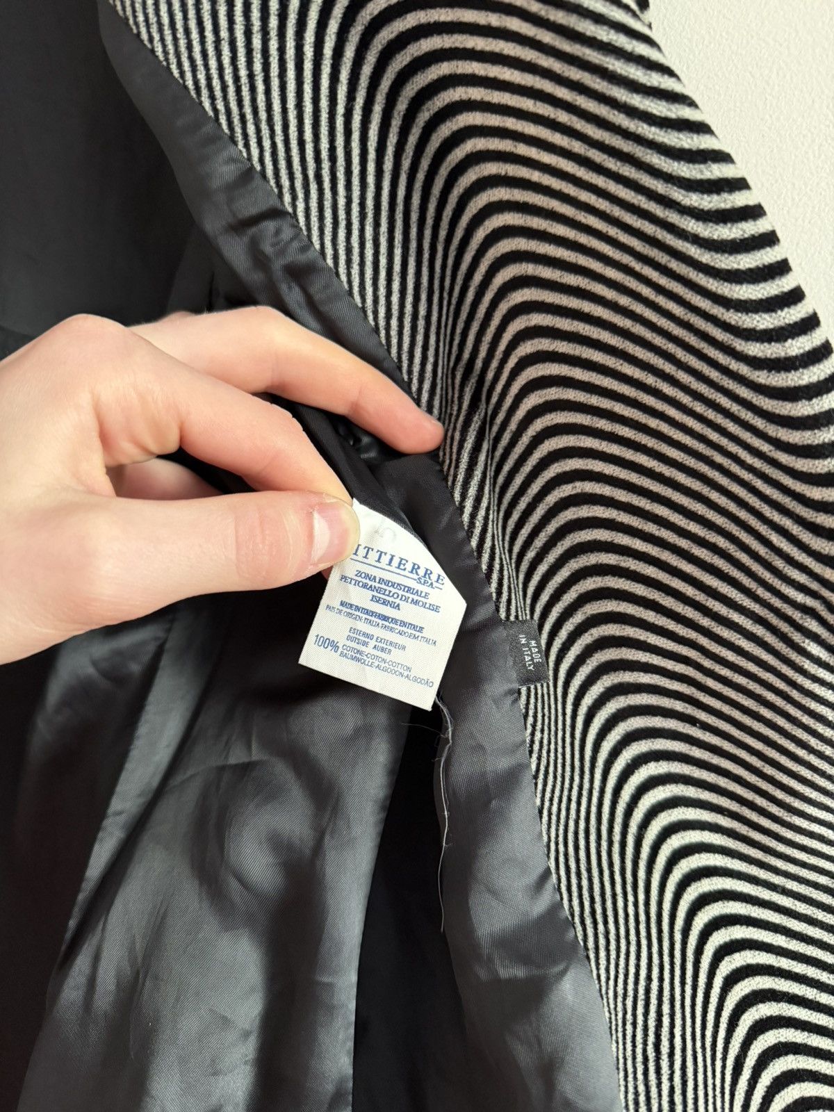 Versus Versace Vintage Versus Versace Zebra Velvet Blazer Size M / US 6-8 / IT 42-44 - 6 Thumbnail