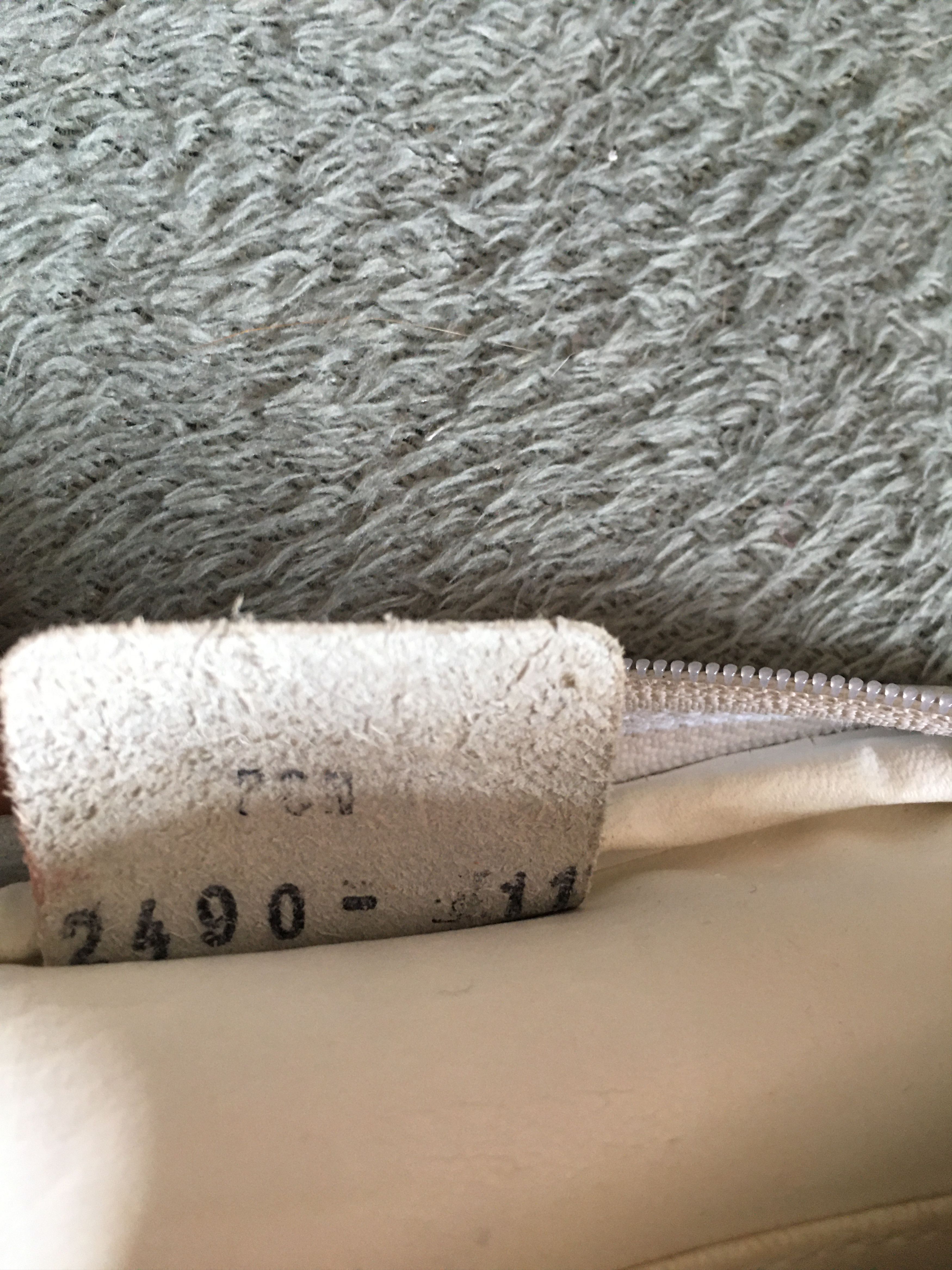 LONGCHAMP Cream Pebbled Leather Shoulder Crossbody Bag