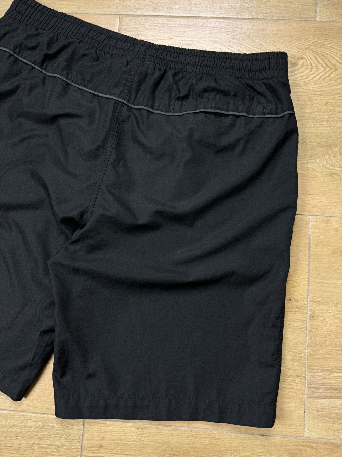 Nike × Vintage Vintage Y2K Nike Big Logo Nylon Shorts Size US 34 / EU 50 - 11 Thumbnail