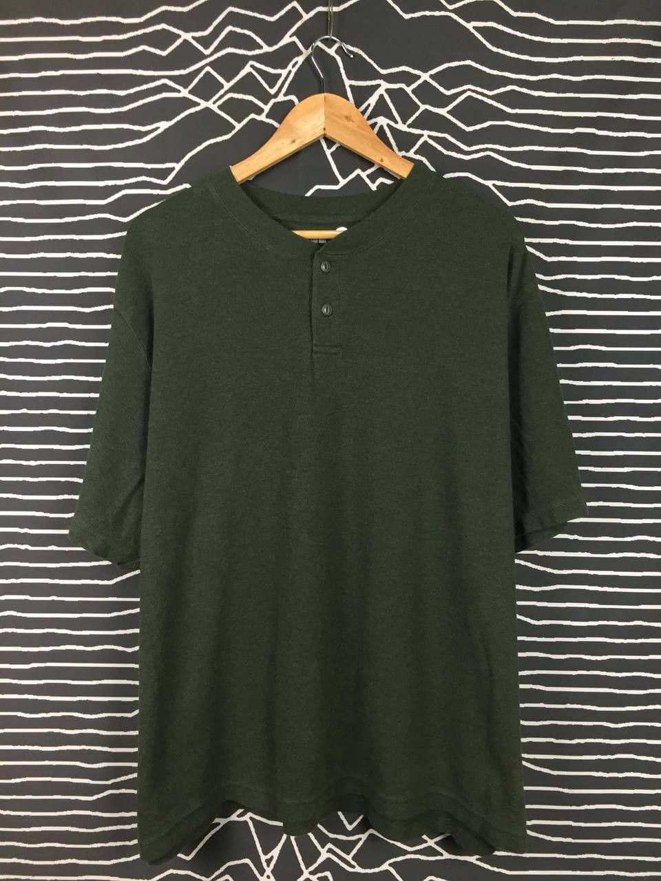 Japanese Brand × Uniqlo Uniqlo Dry Waffle Oversized Henley Neck Tee Size US XXL / EU 58 / 5 - 2 Thumbnail
