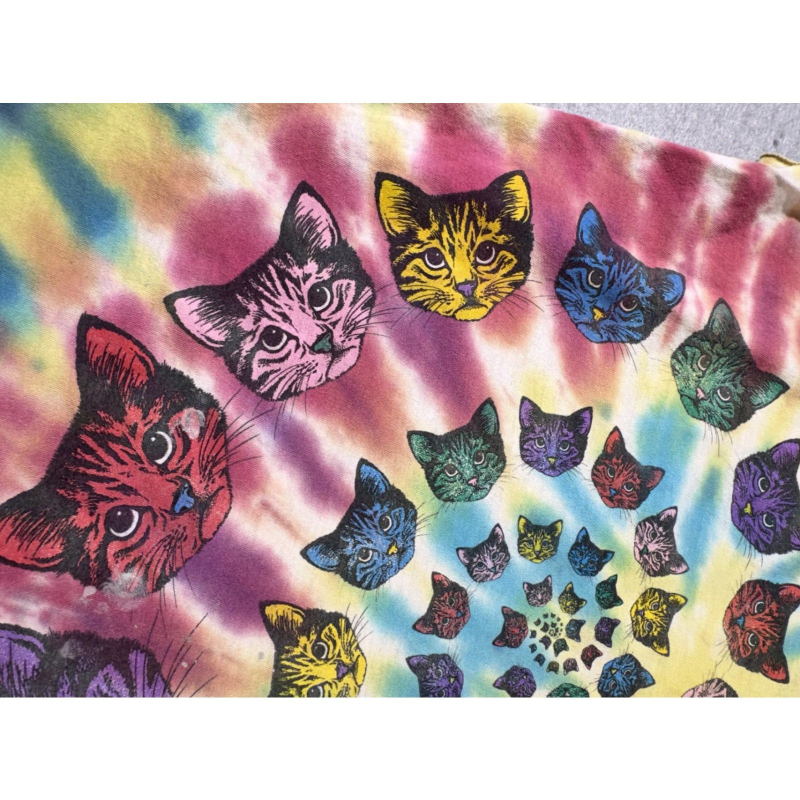 Vintage VINTAGE Tie Dye Cat Shirt Mens Large Spiral Trippy Psychedelic Graphic Upcycled y2k VTG Size US L / EU 52-54 / 3 - 3 Thumbnail